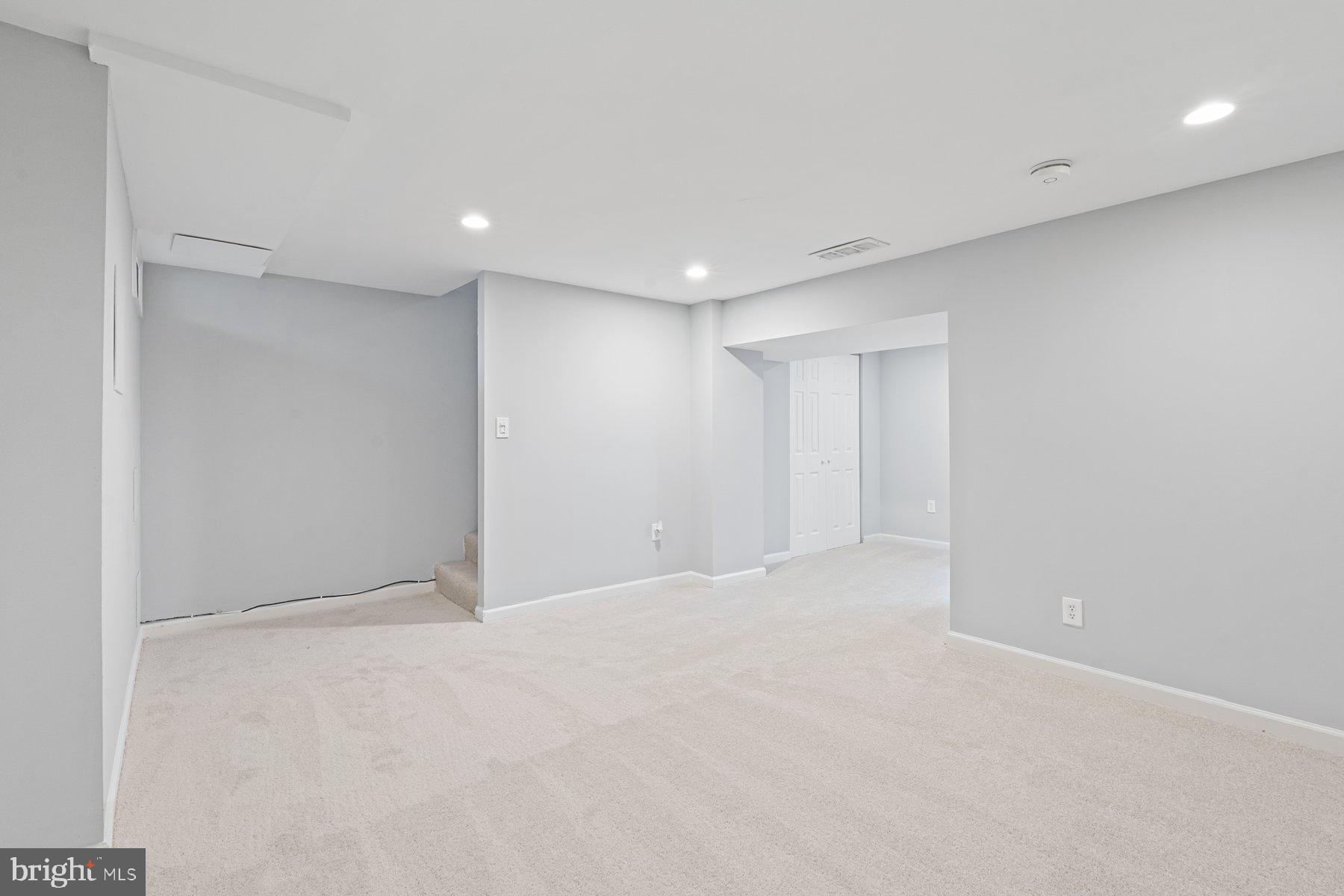 CHARLESMONT - Residential