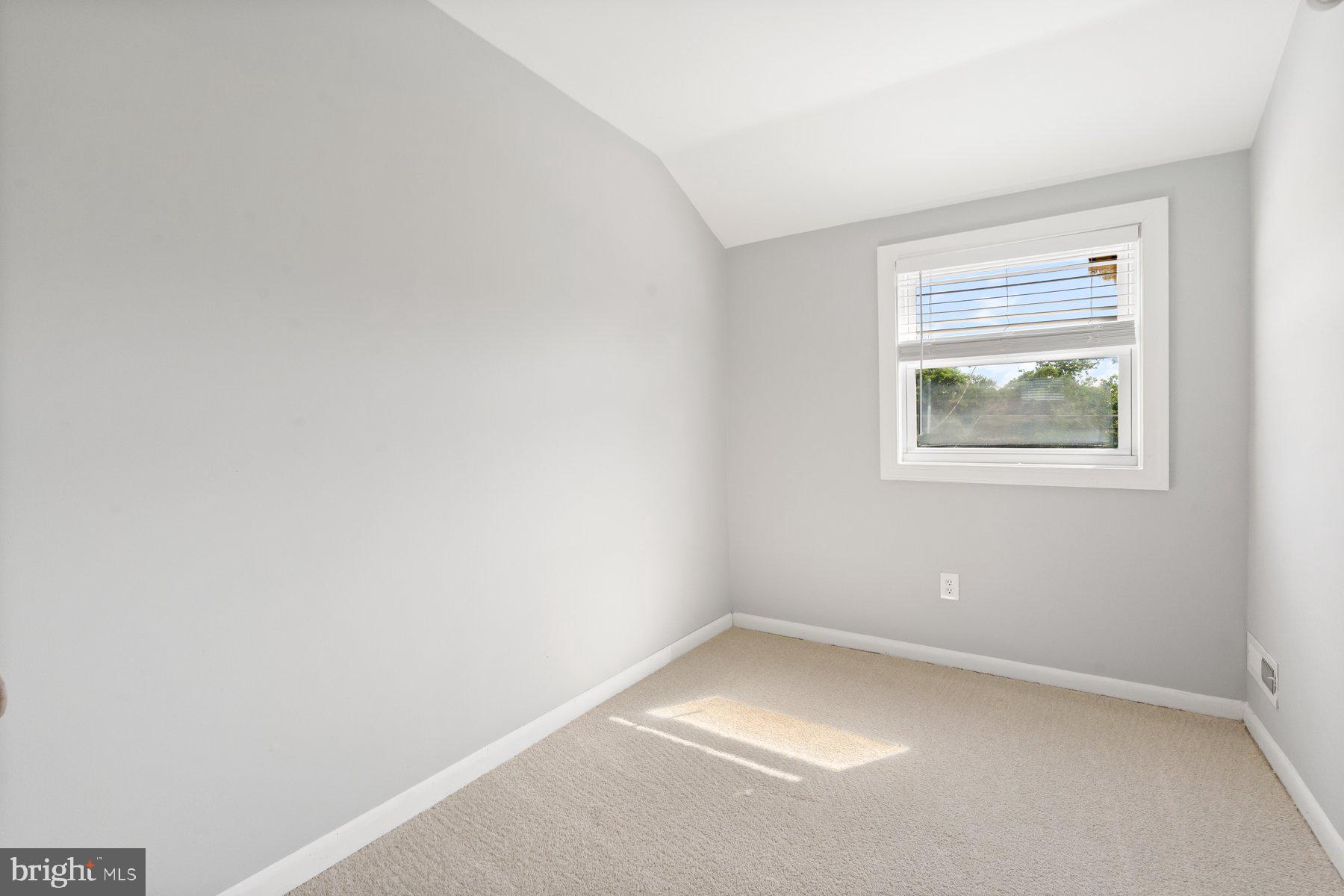 CHARLESMONT - Residential