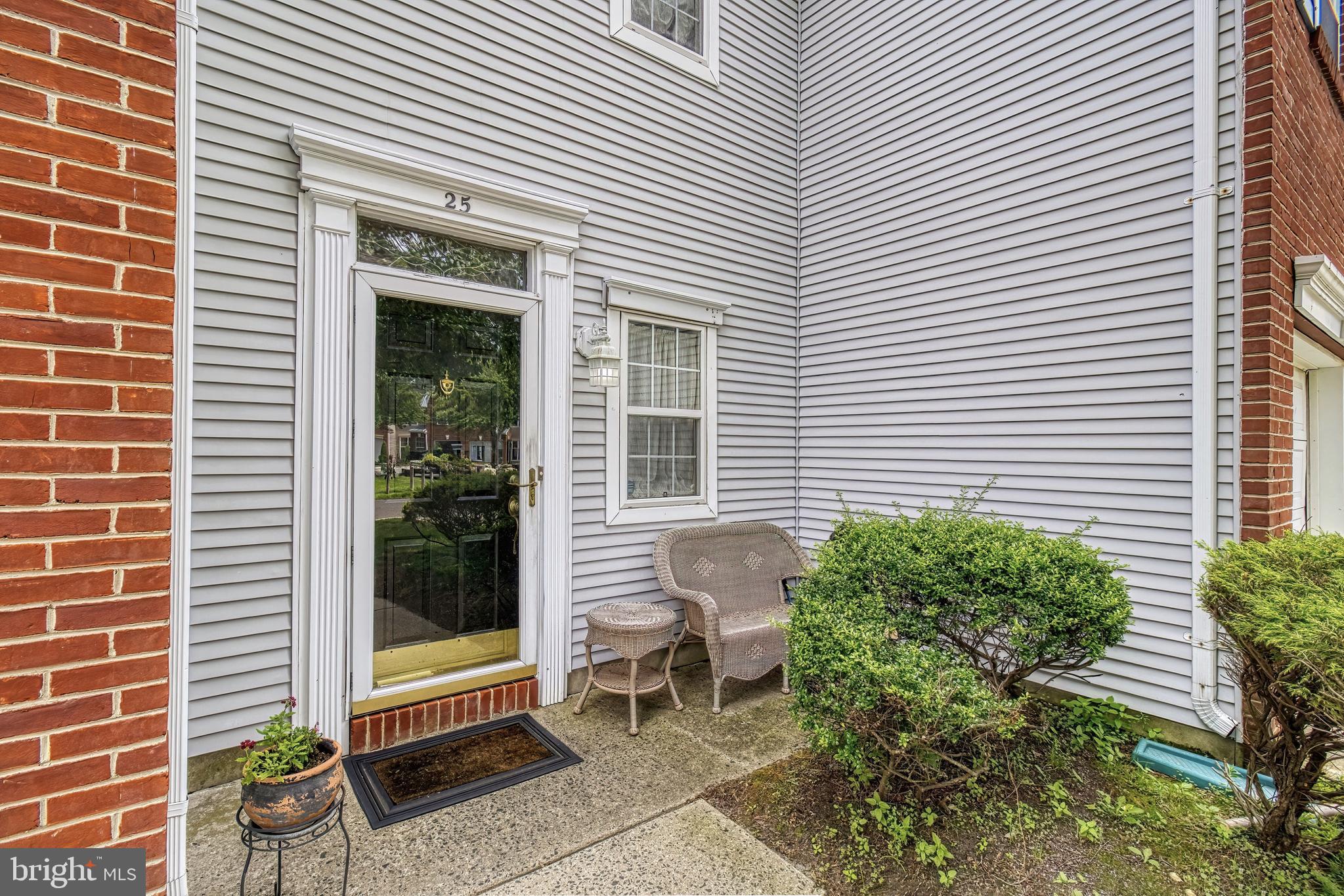 25 WILLIAM PENN CIRCLE