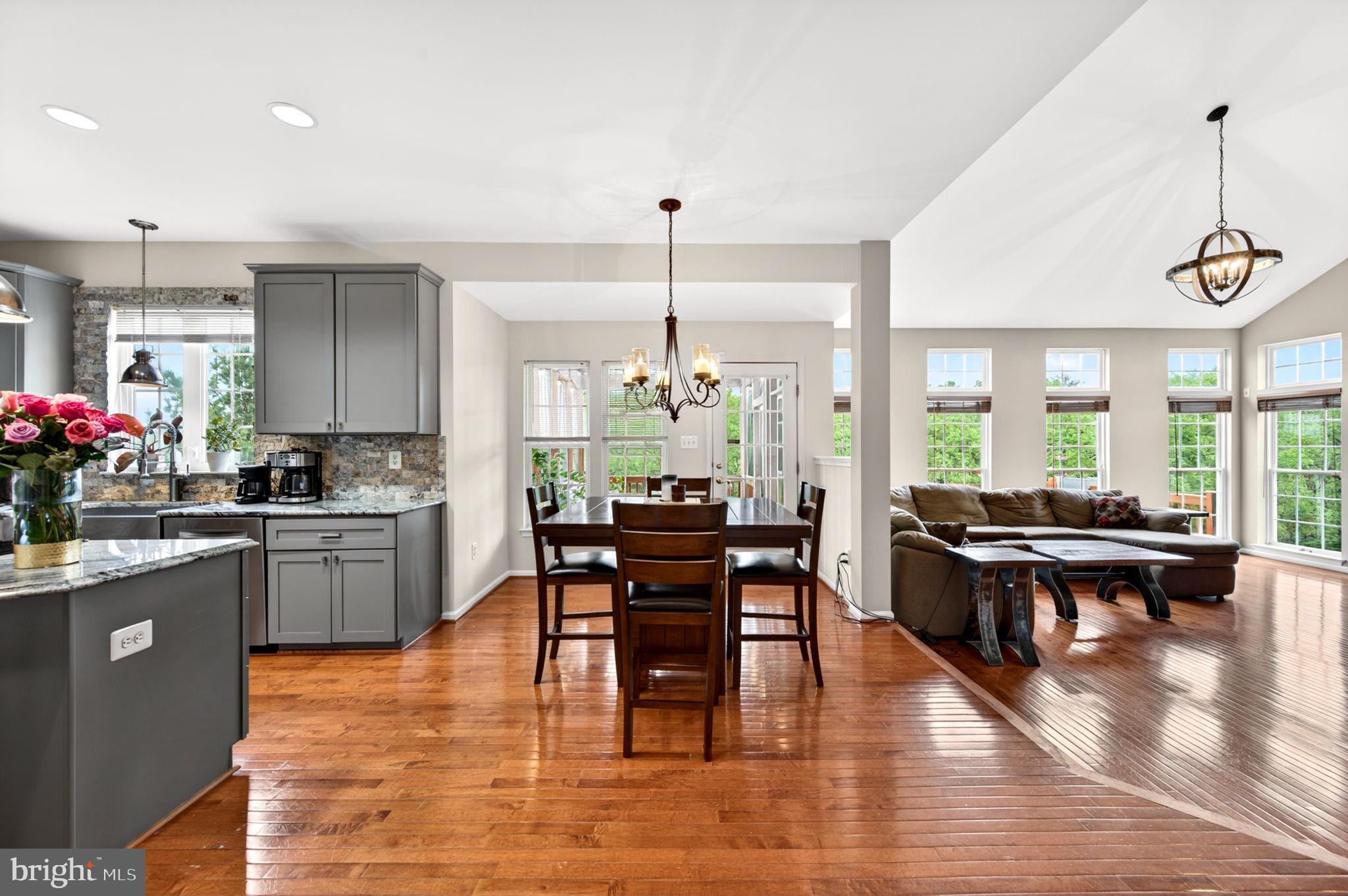 NORTH POINTE - Residential