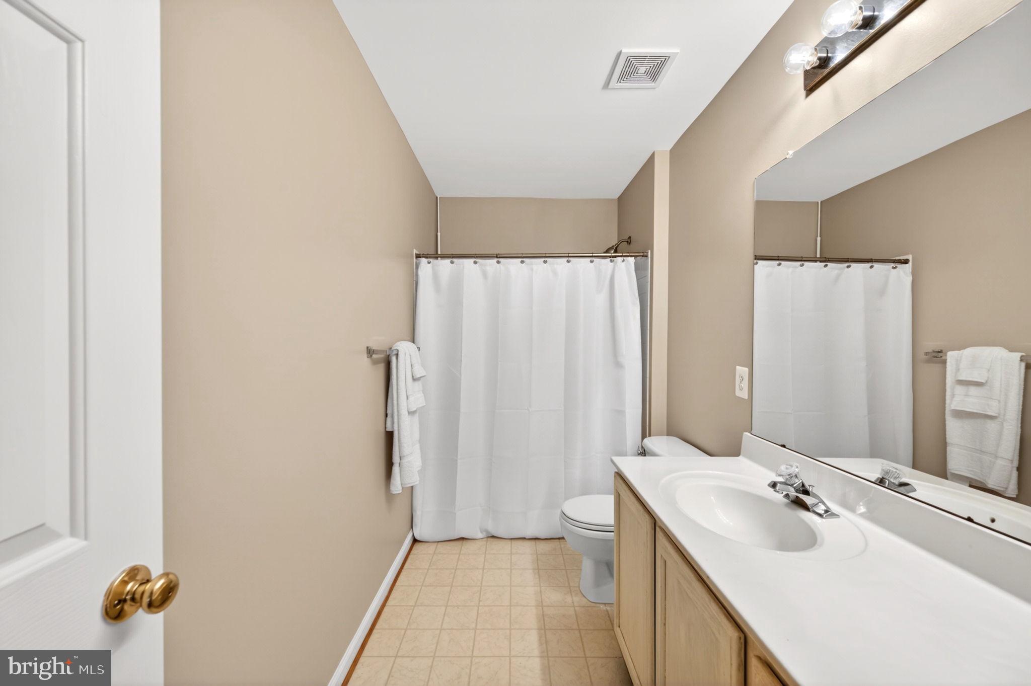 NORTH POINTE - Residential