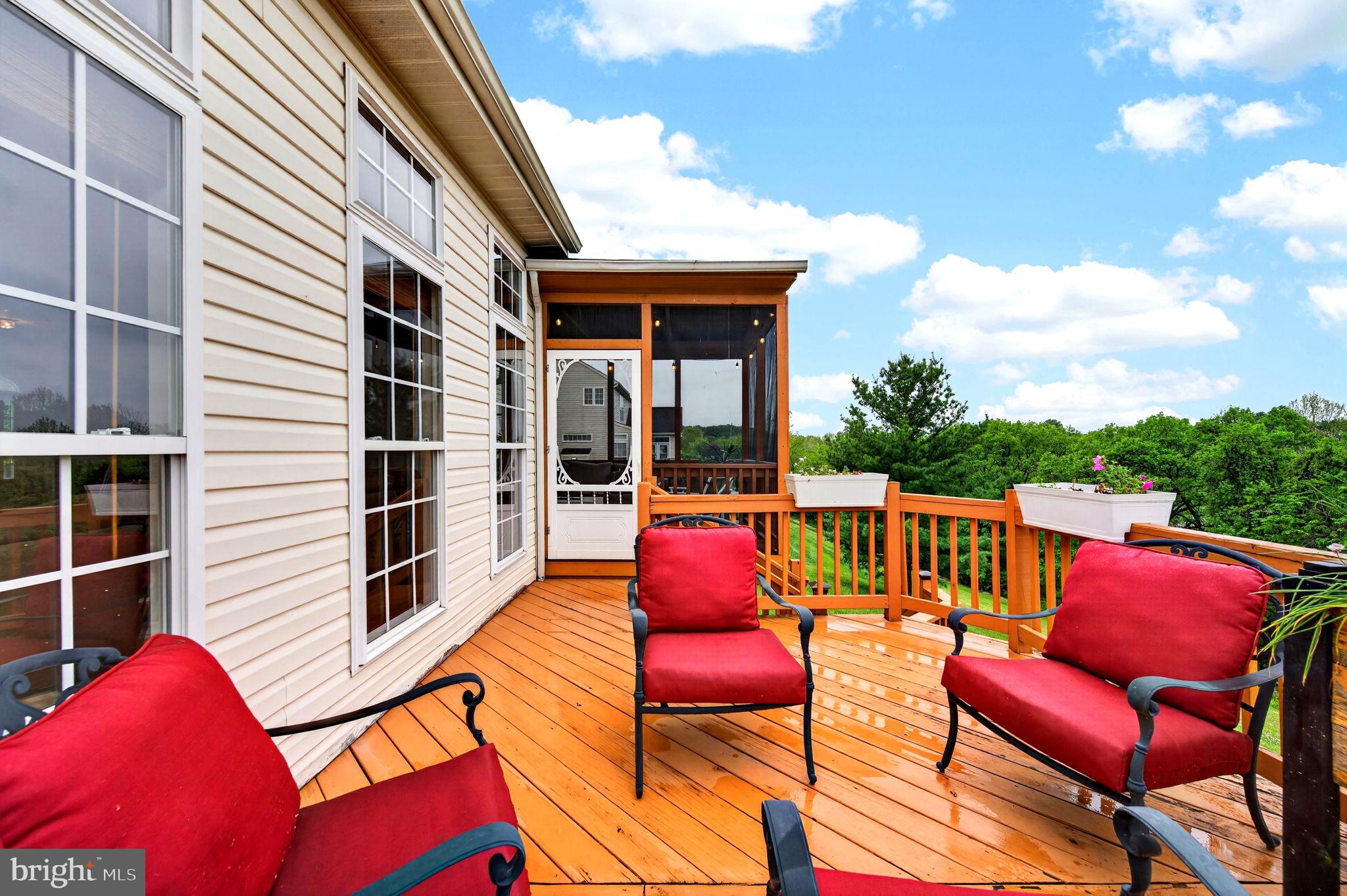 NORTH POINTE - Residential