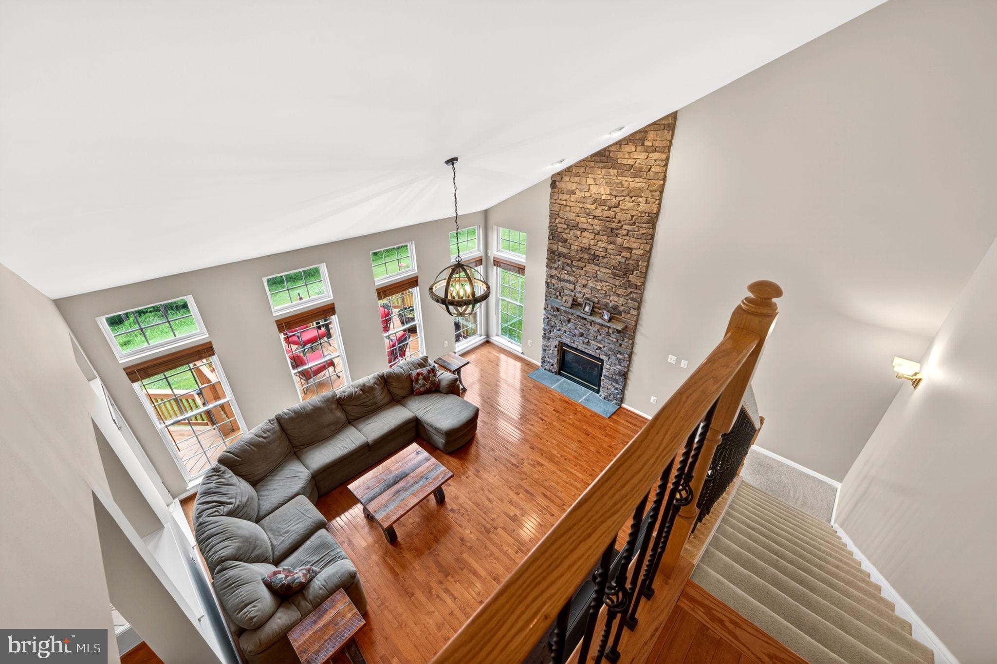 NORTH POINTE - Residential