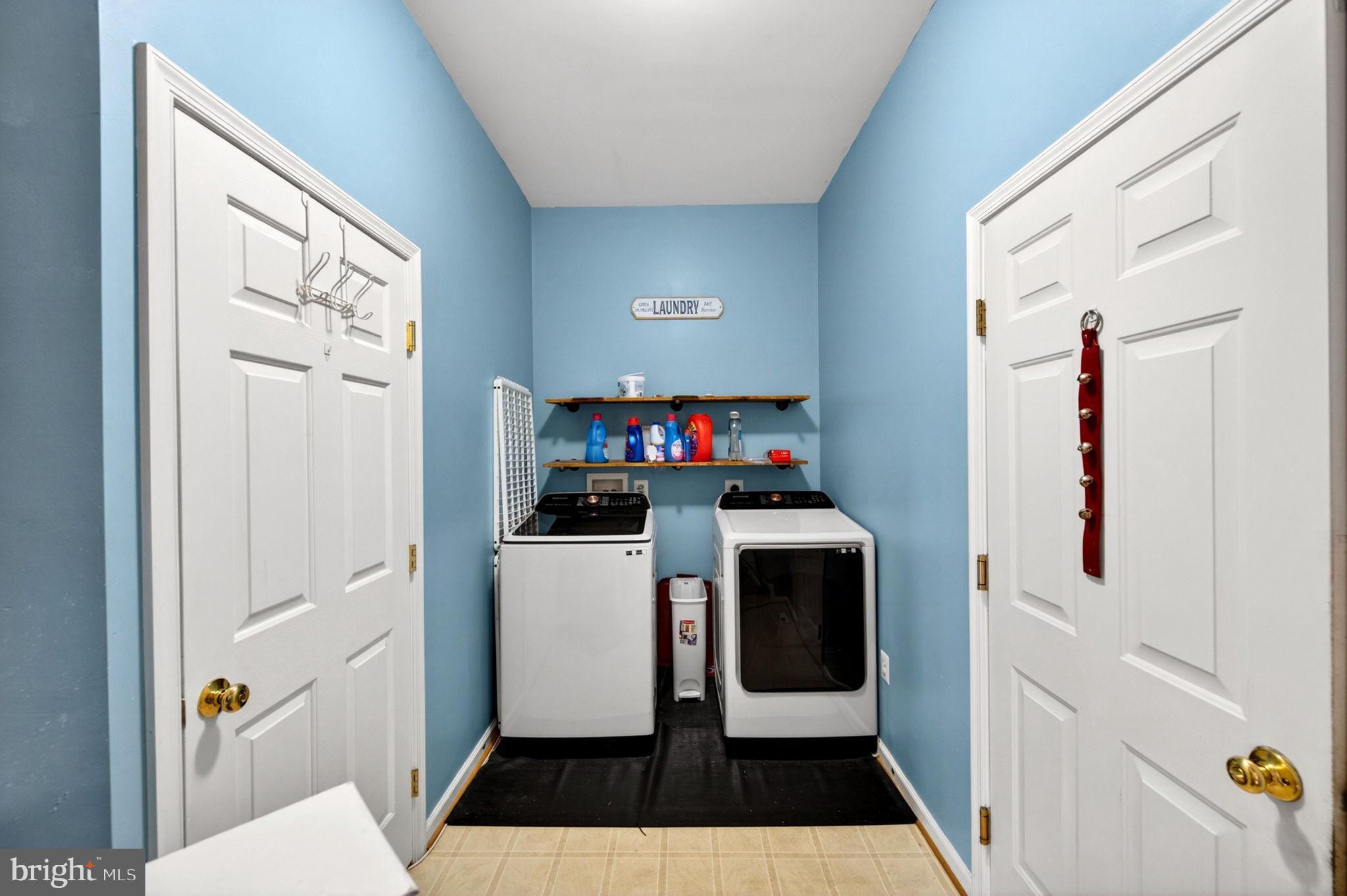 NORTH POINTE - Residential