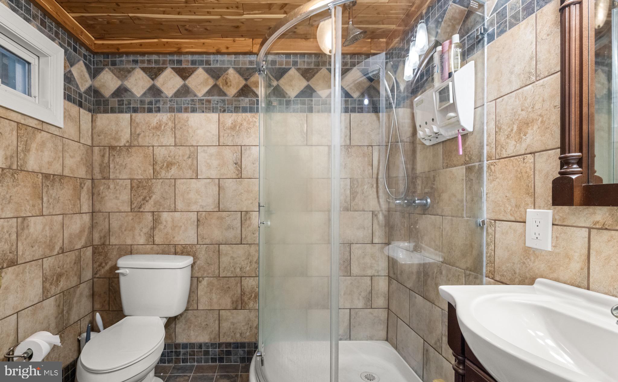 SHANNONDALE - Residential