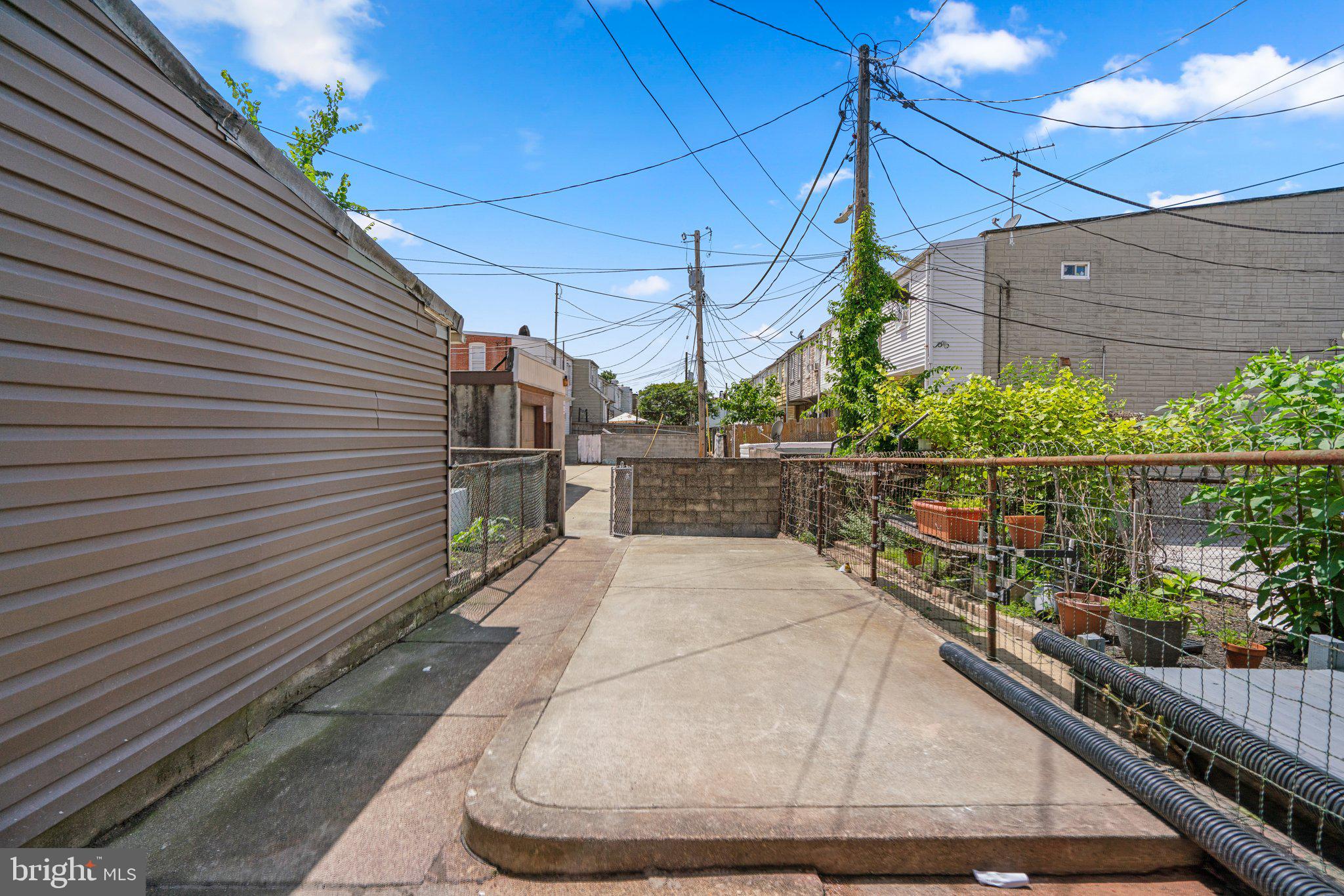 HIGHLANDTOWN - Residential