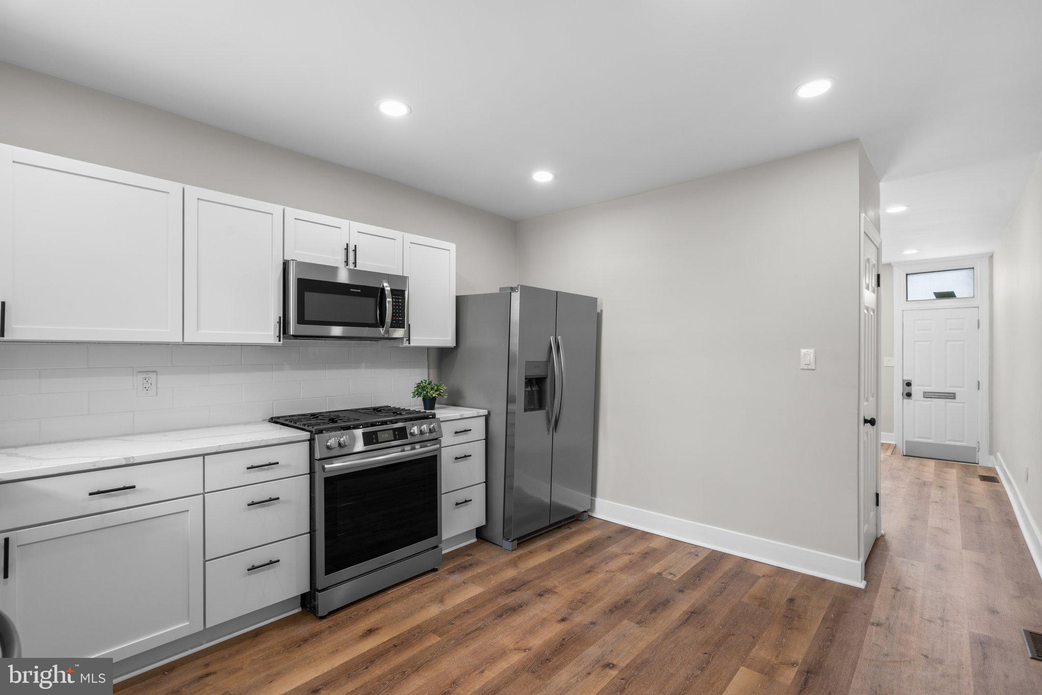 HIGHLANDTOWN - Residential