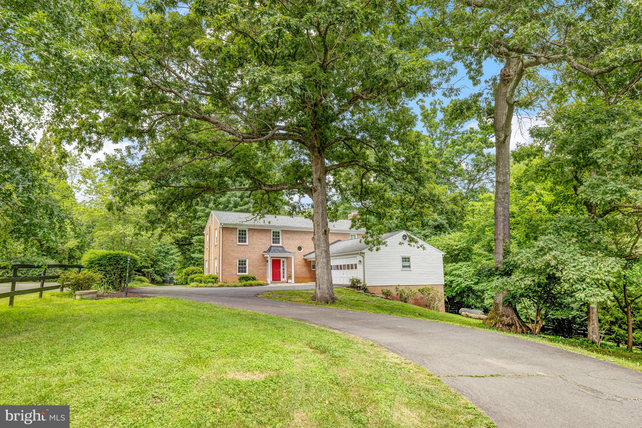 TALLY HO - Residential