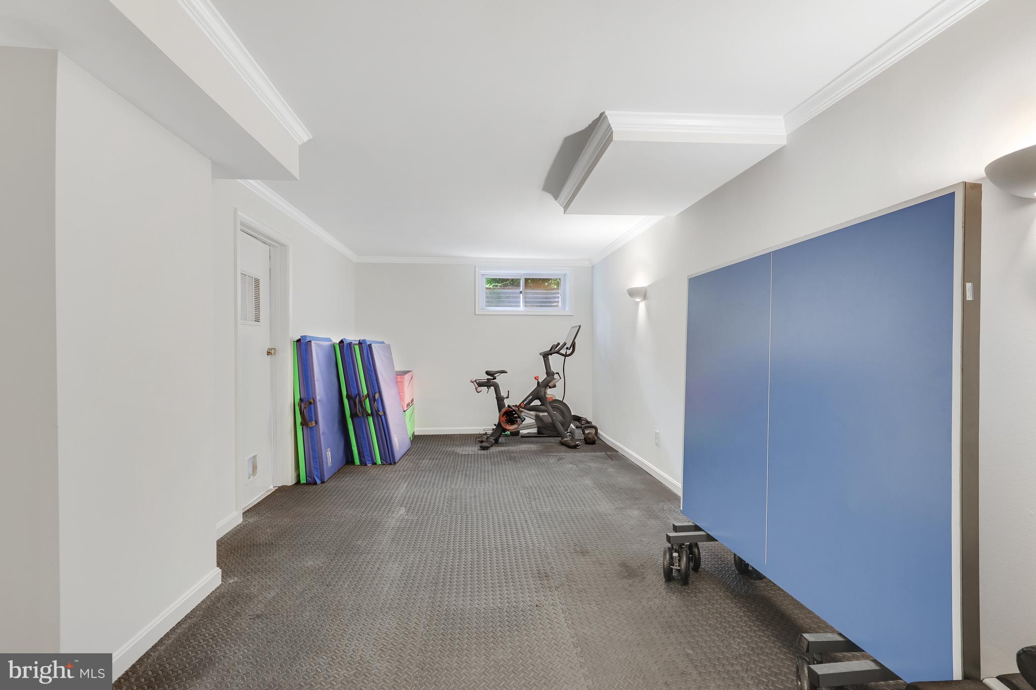 TALLY HO - Residential