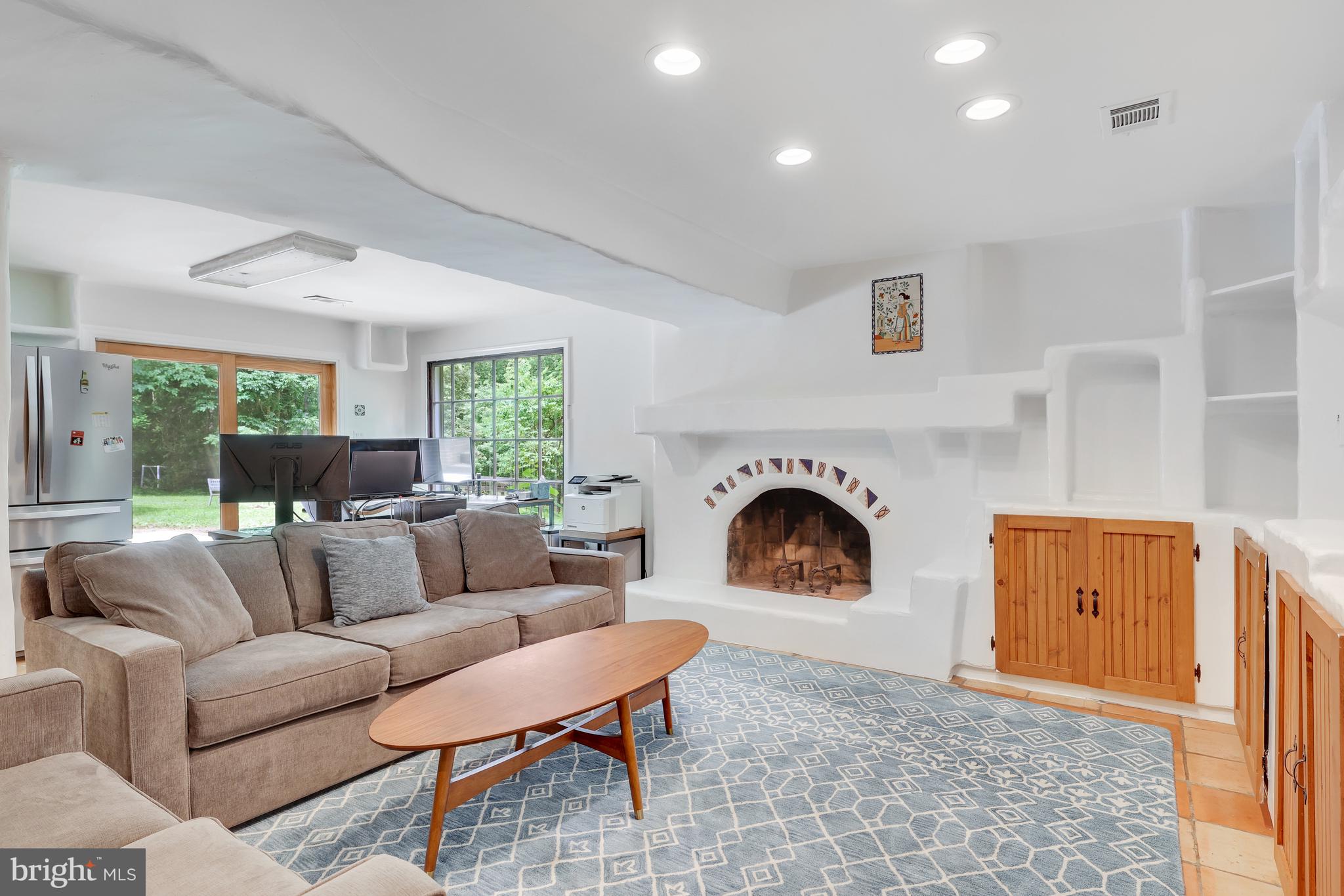 TALLY HO - Residential