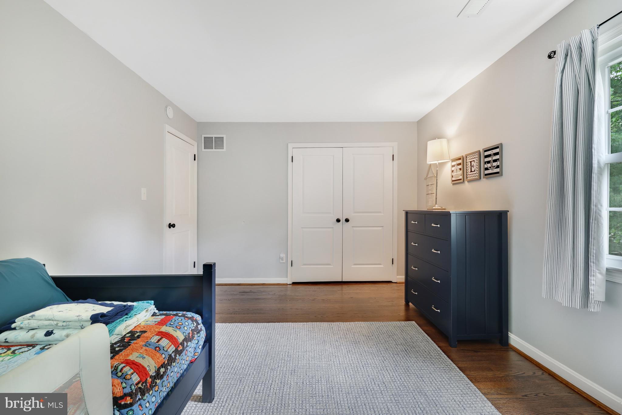 TALLY HO - Residential