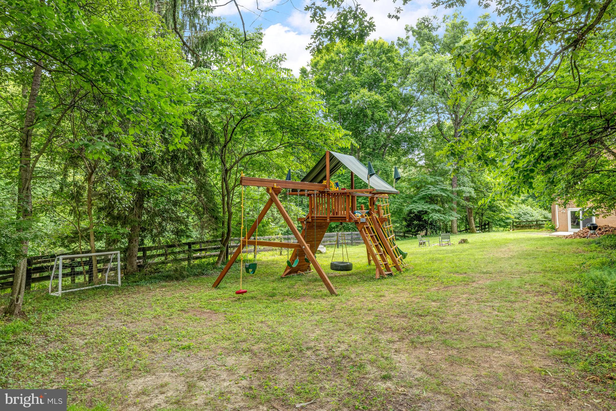 TALLY HO - Residential