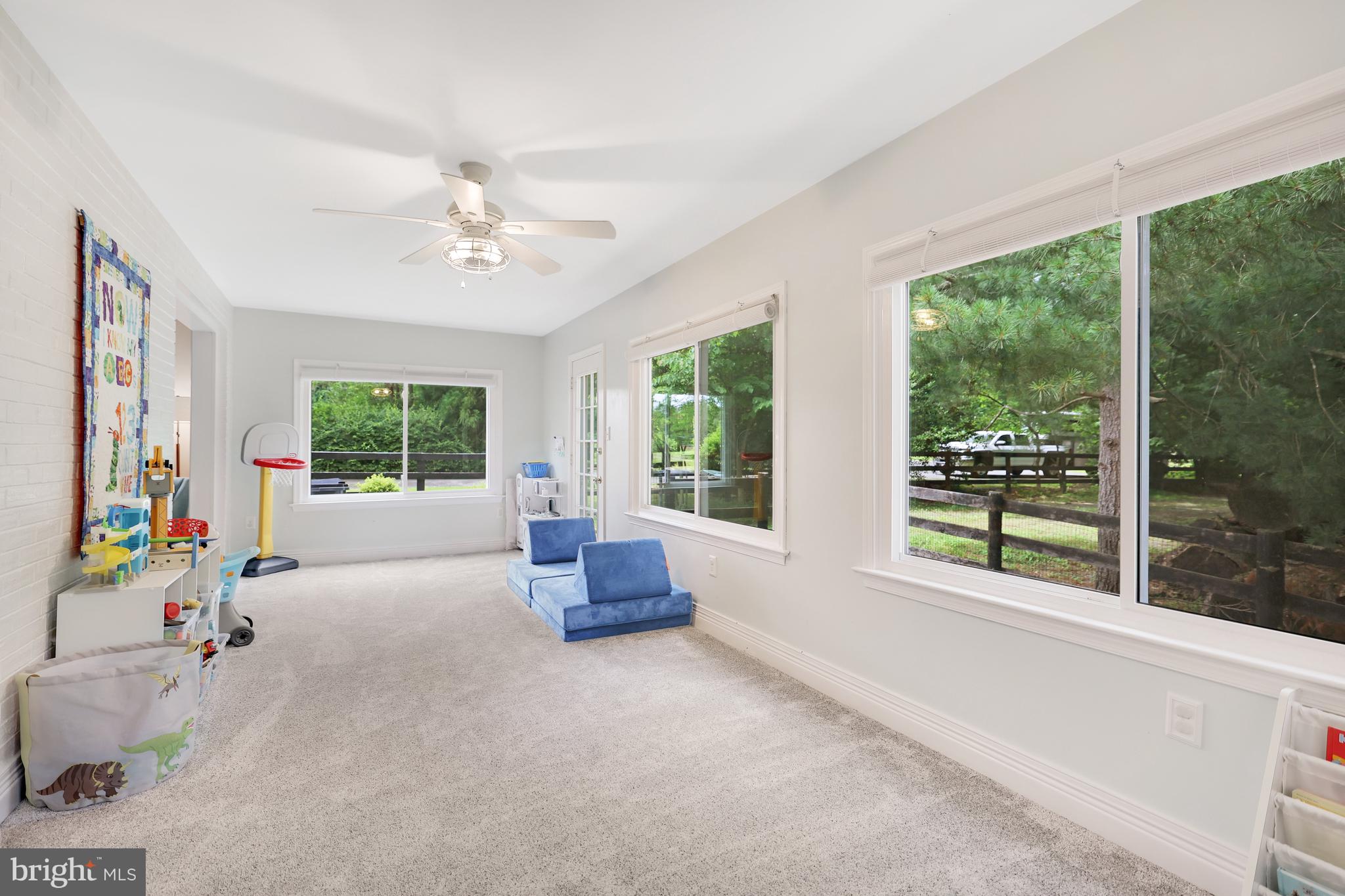 TALLY HO - Residential