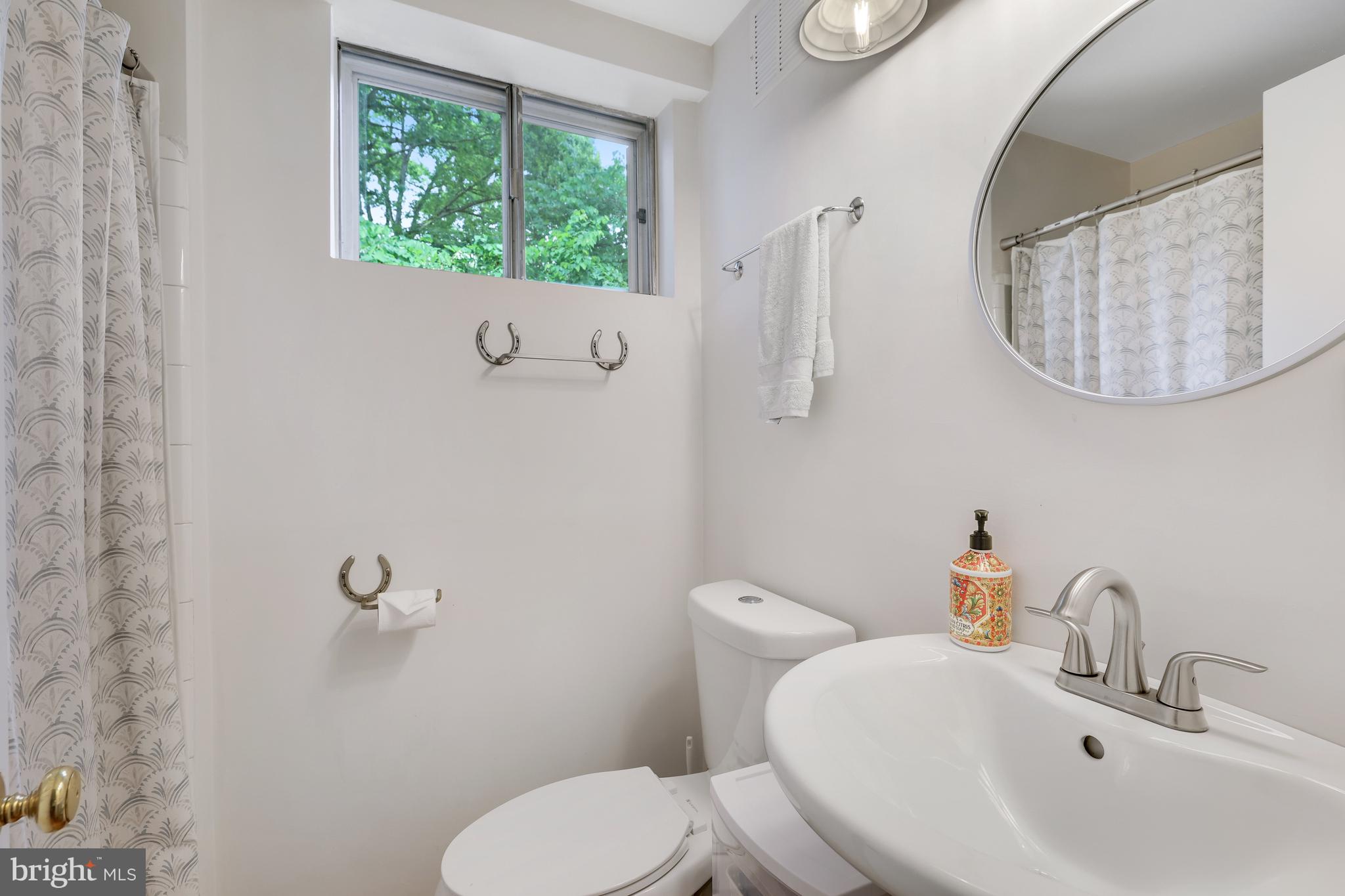 TALLY HO - Residential