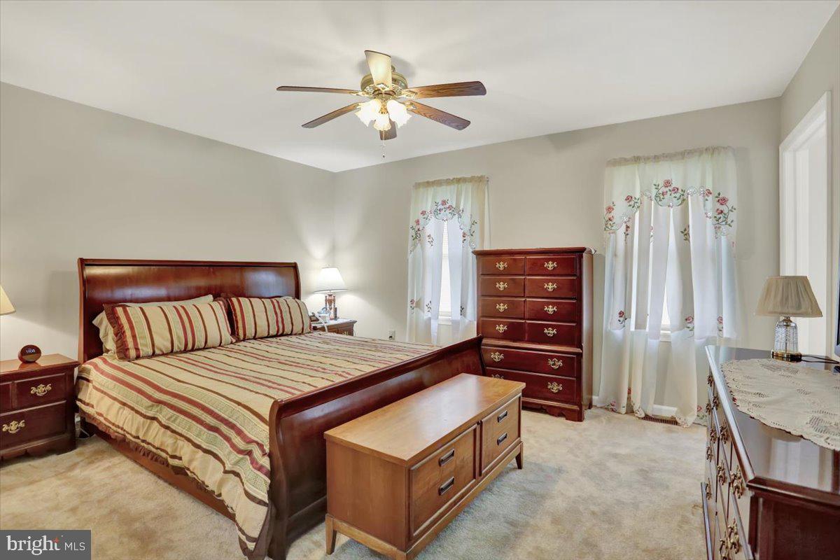 HANOVER RIDGE - Residential