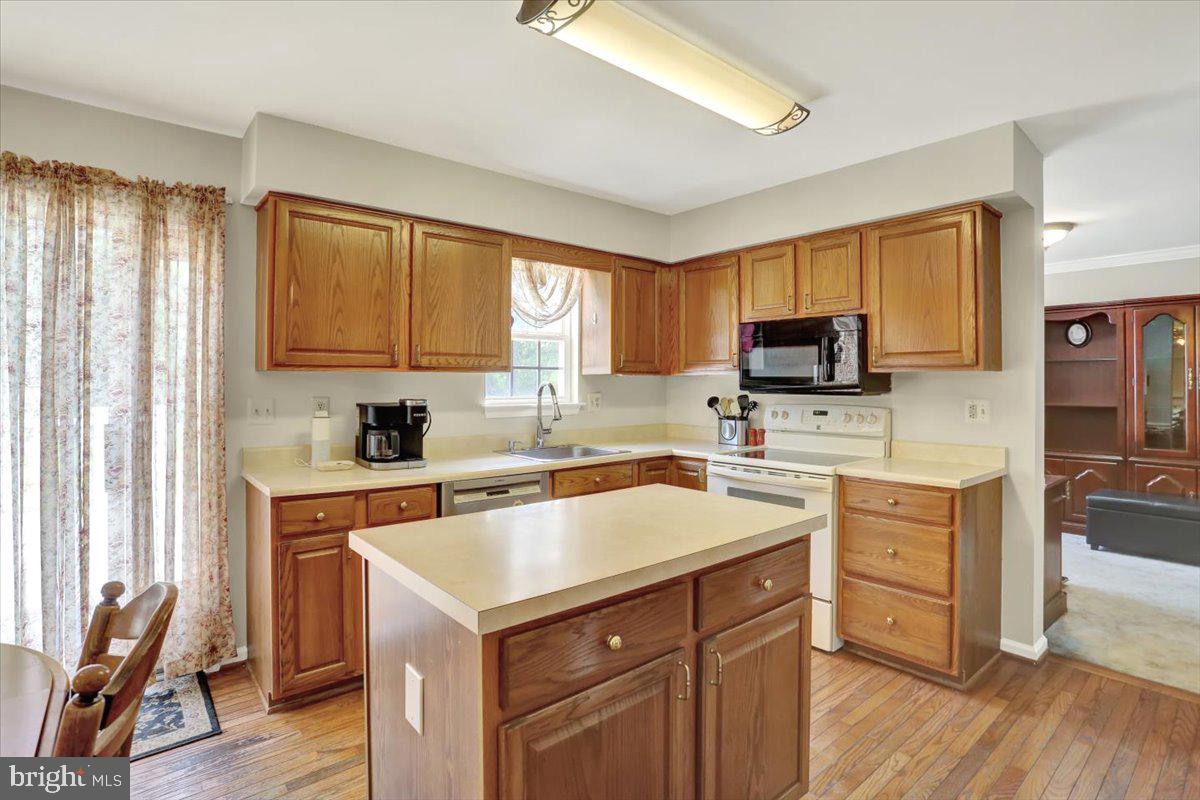 HANOVER RIDGE - Residential