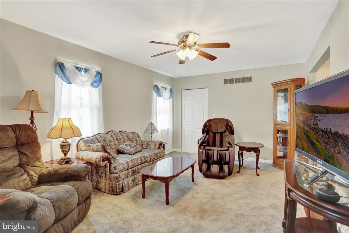 HANOVER RIDGE - Residential