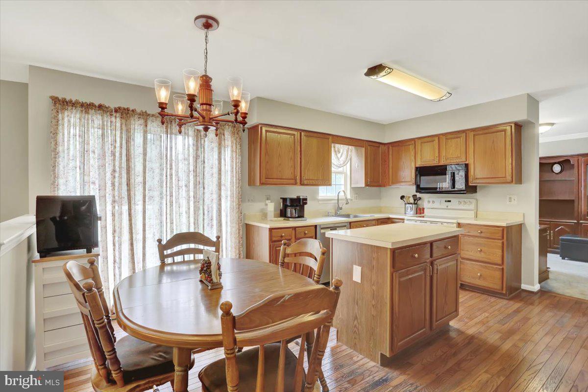 HANOVER RIDGE - Residential