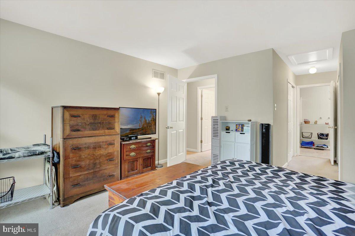 HANOVER RIDGE - Residential