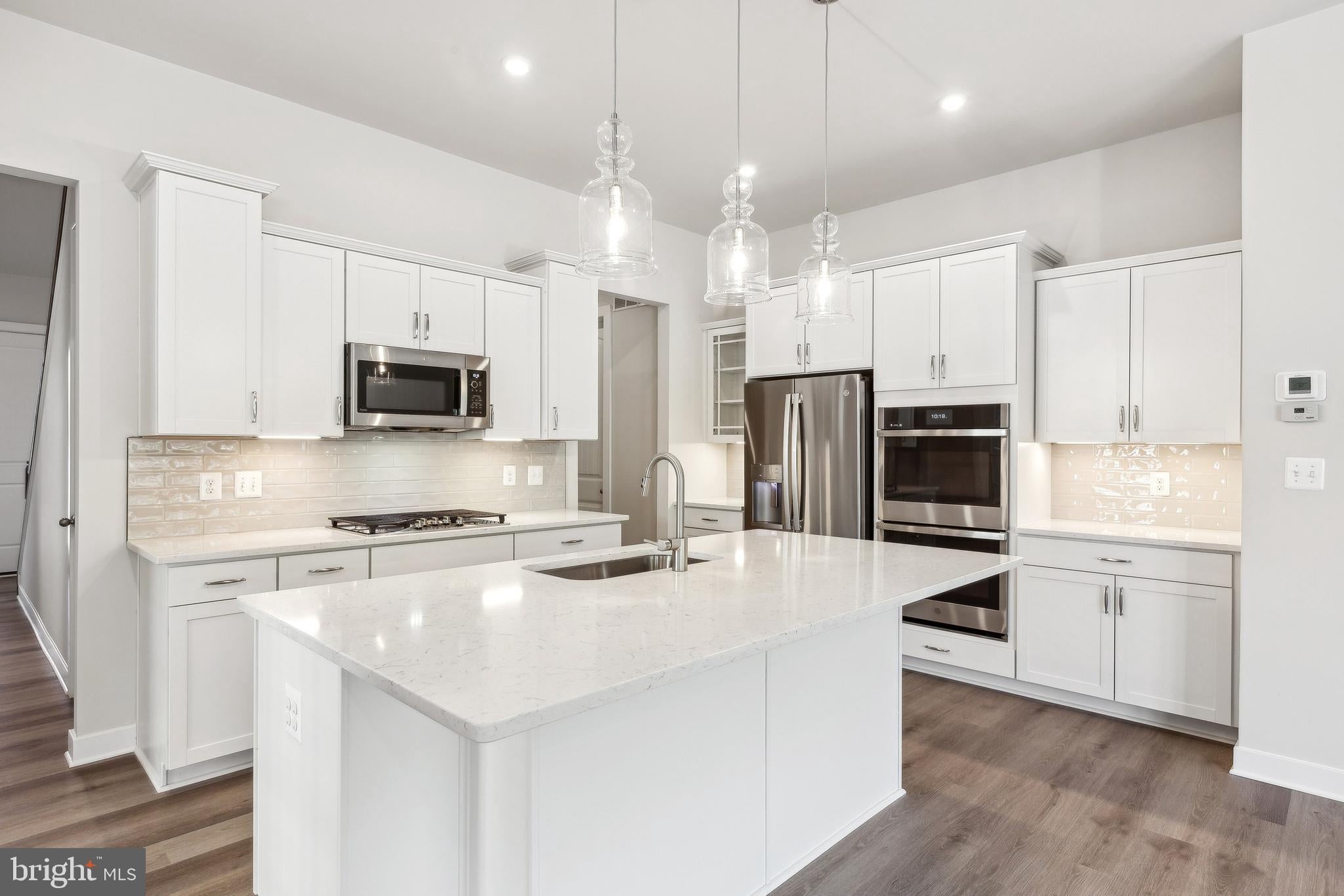 112 AUSTRIAN PINE COURT