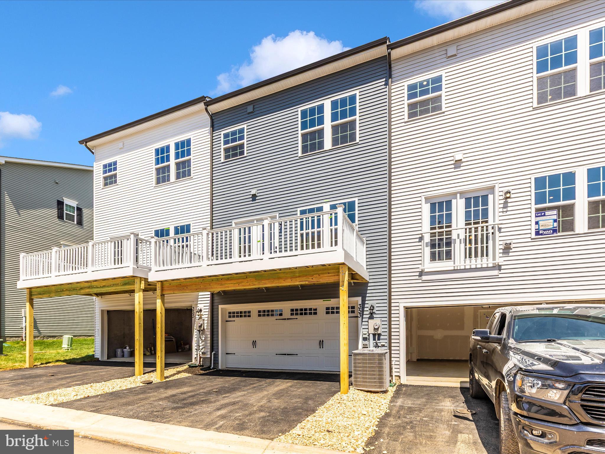 BELLE AIR TOWNHOMES - Residential Lease