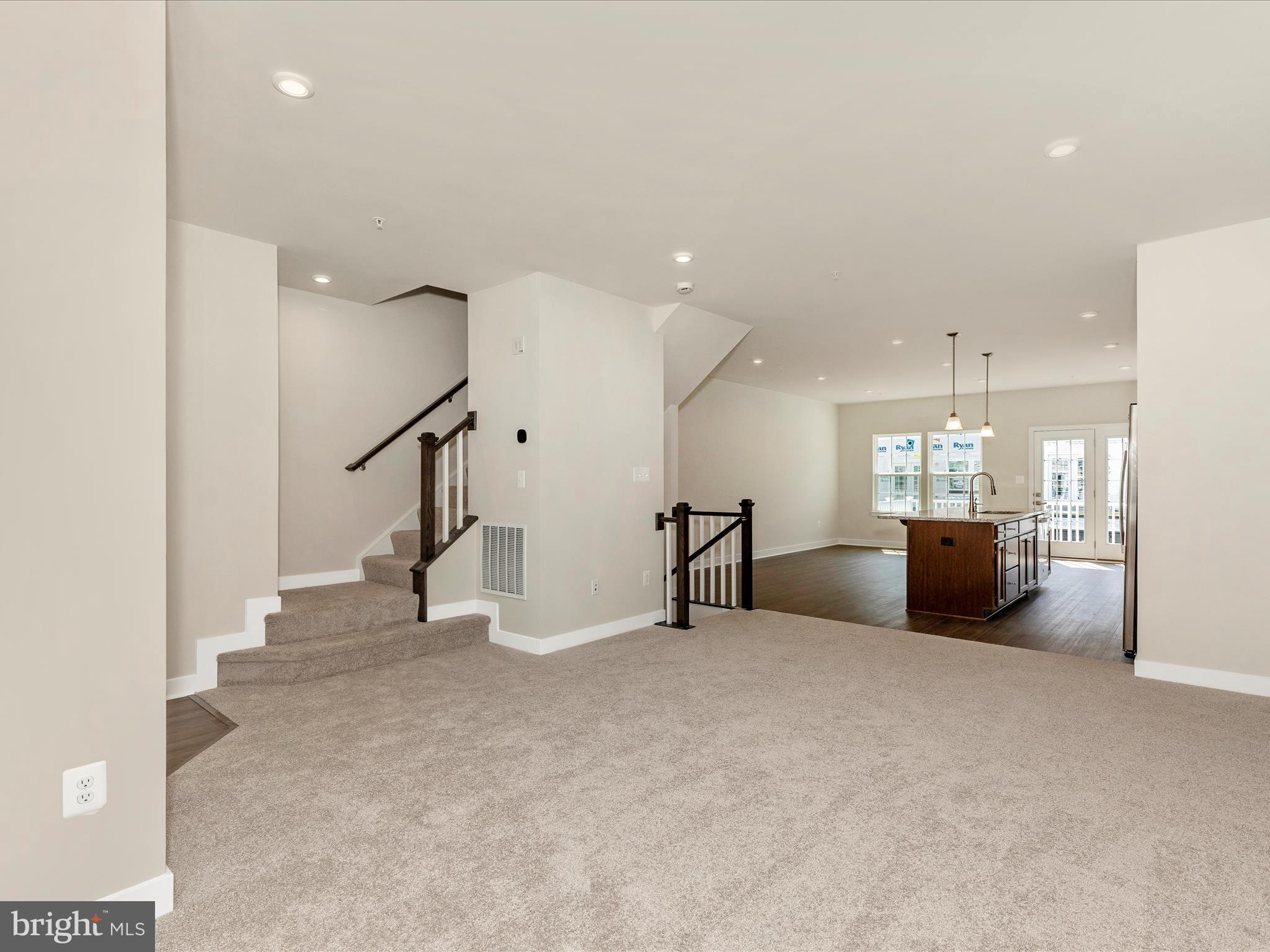 BELLE AIR TOWNHOMES - Residential Lease