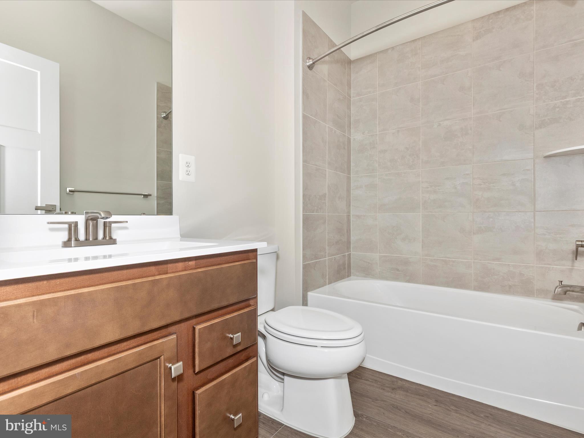 BELLE AIR TOWNHOMES - Residential Lease