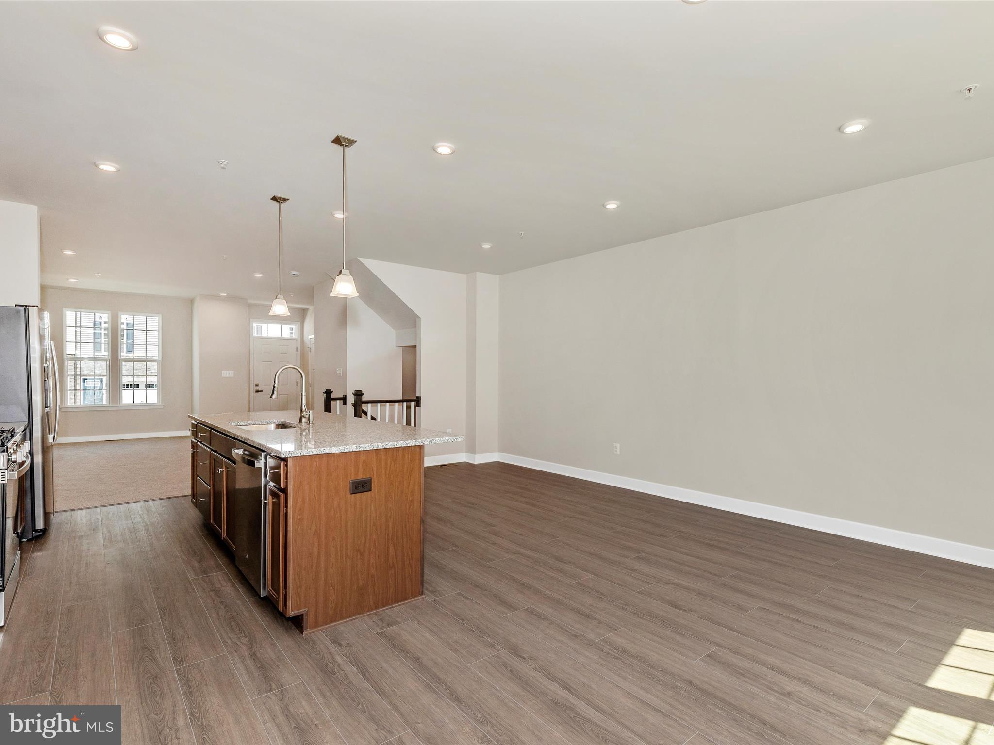 BELLE AIR TOWNHOMES - Residential Lease