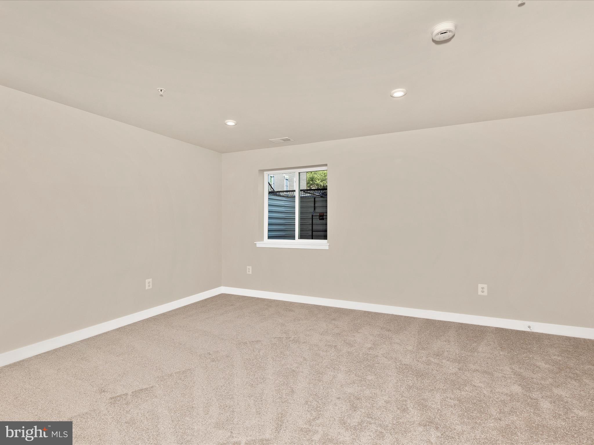 BELLE AIR TOWNHOMES - Residential Lease