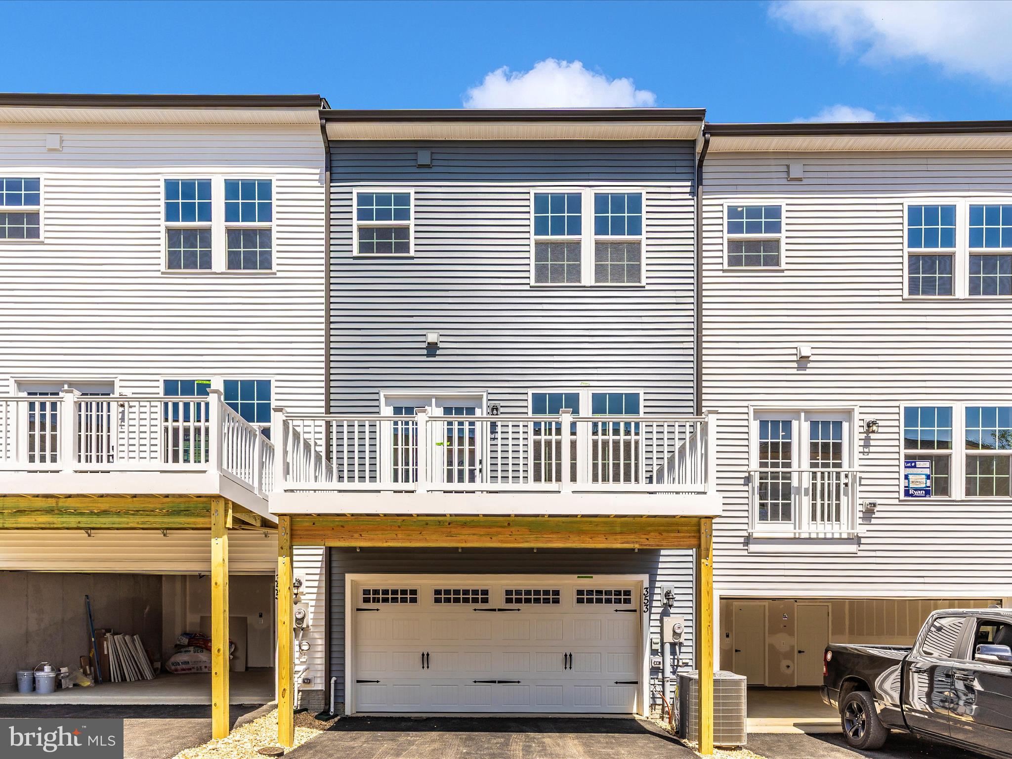 BELLE AIR TOWNHOMES - Residential Lease