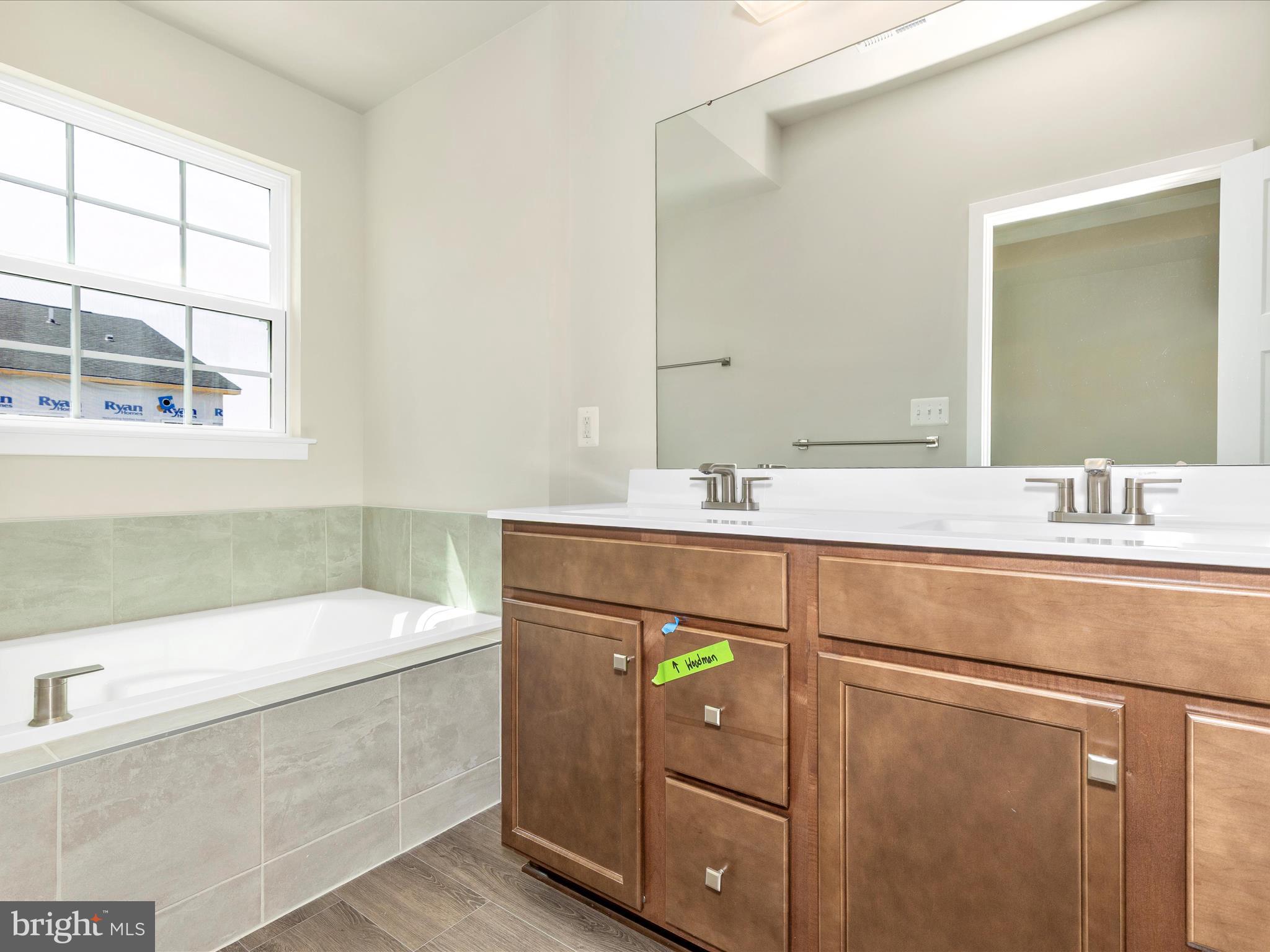 BELLE AIR TOWNHOMES - Residential Lease