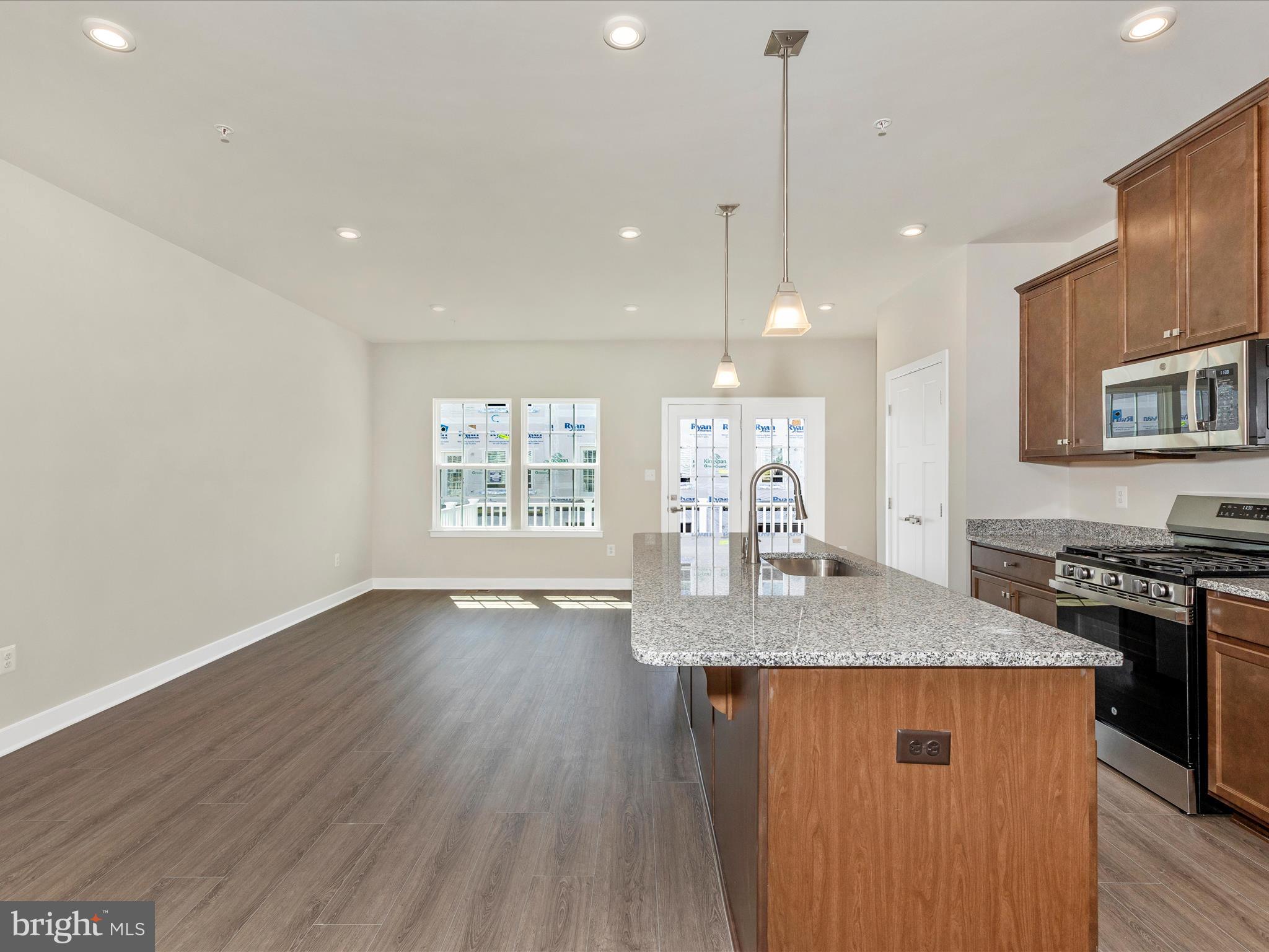 BELLE AIR TOWNHOMES - Residential Lease