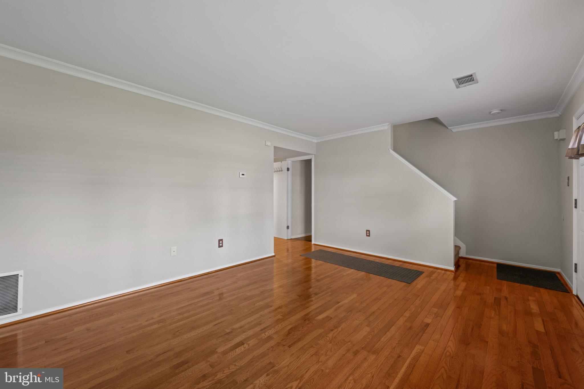 LEXINGTON RUN - Residential