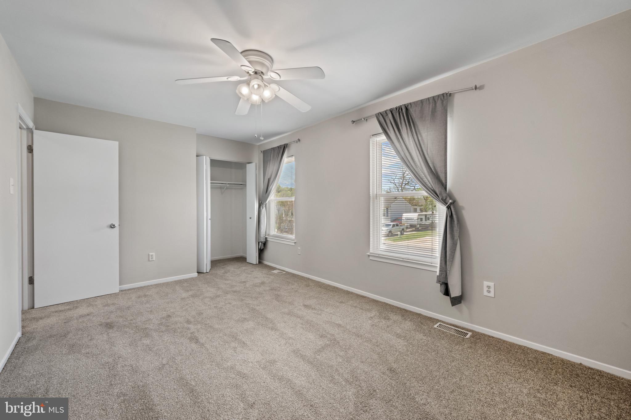 LEXINGTON RUN - Residential