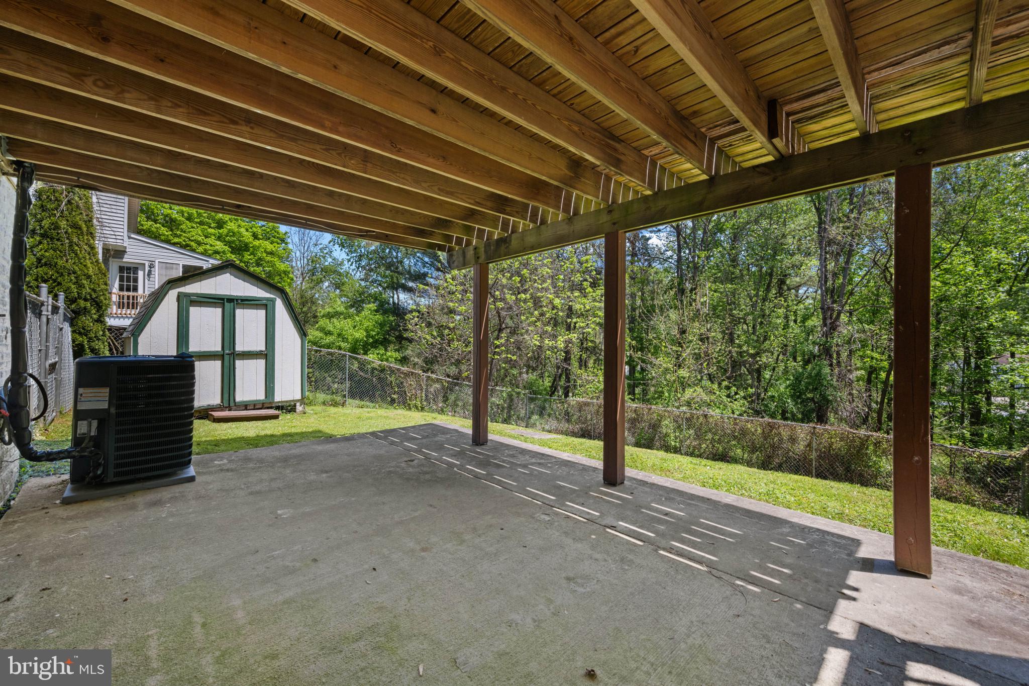 LEXINGTON RUN - Residential