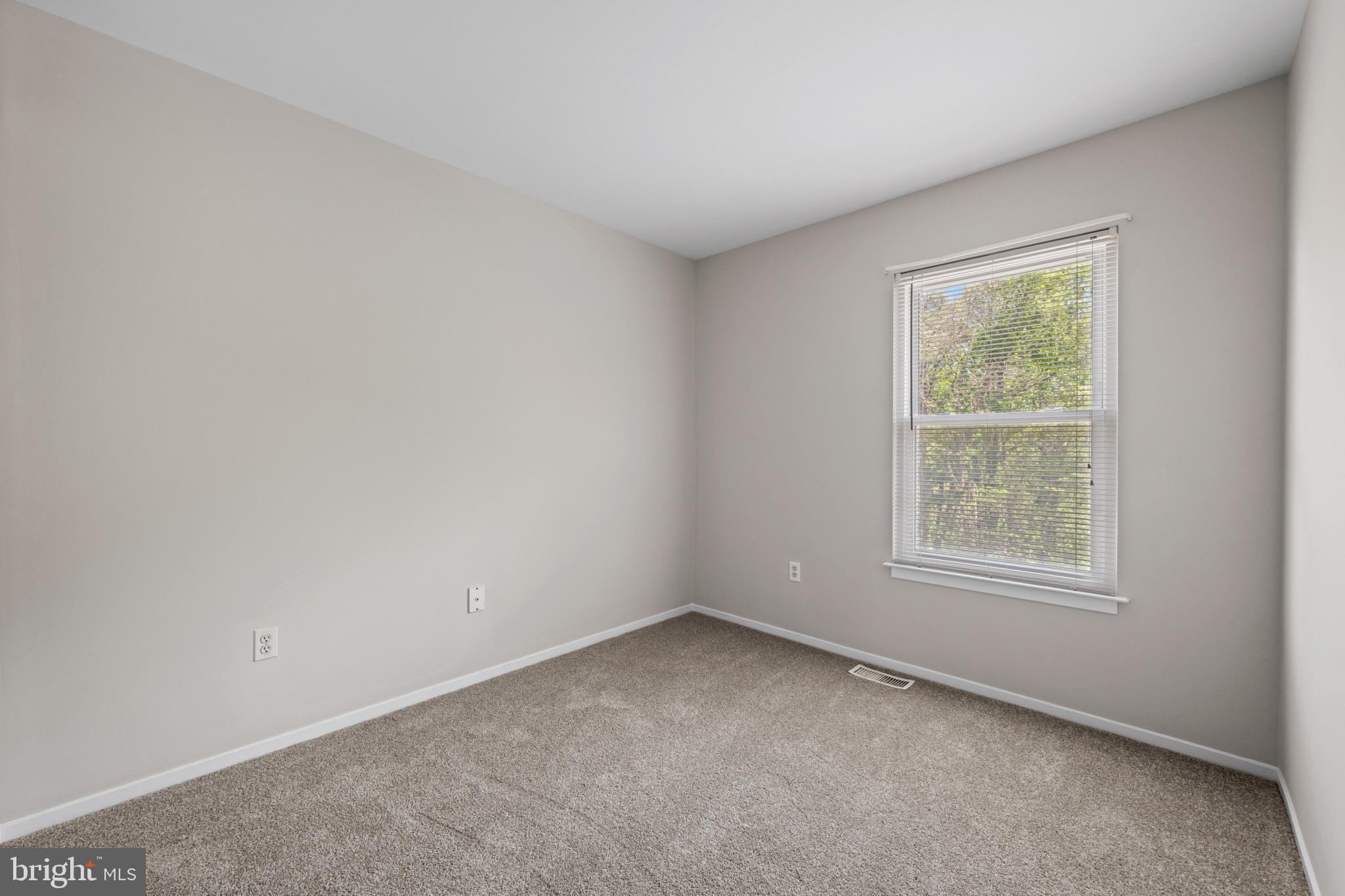 LEXINGTON RUN - Residential