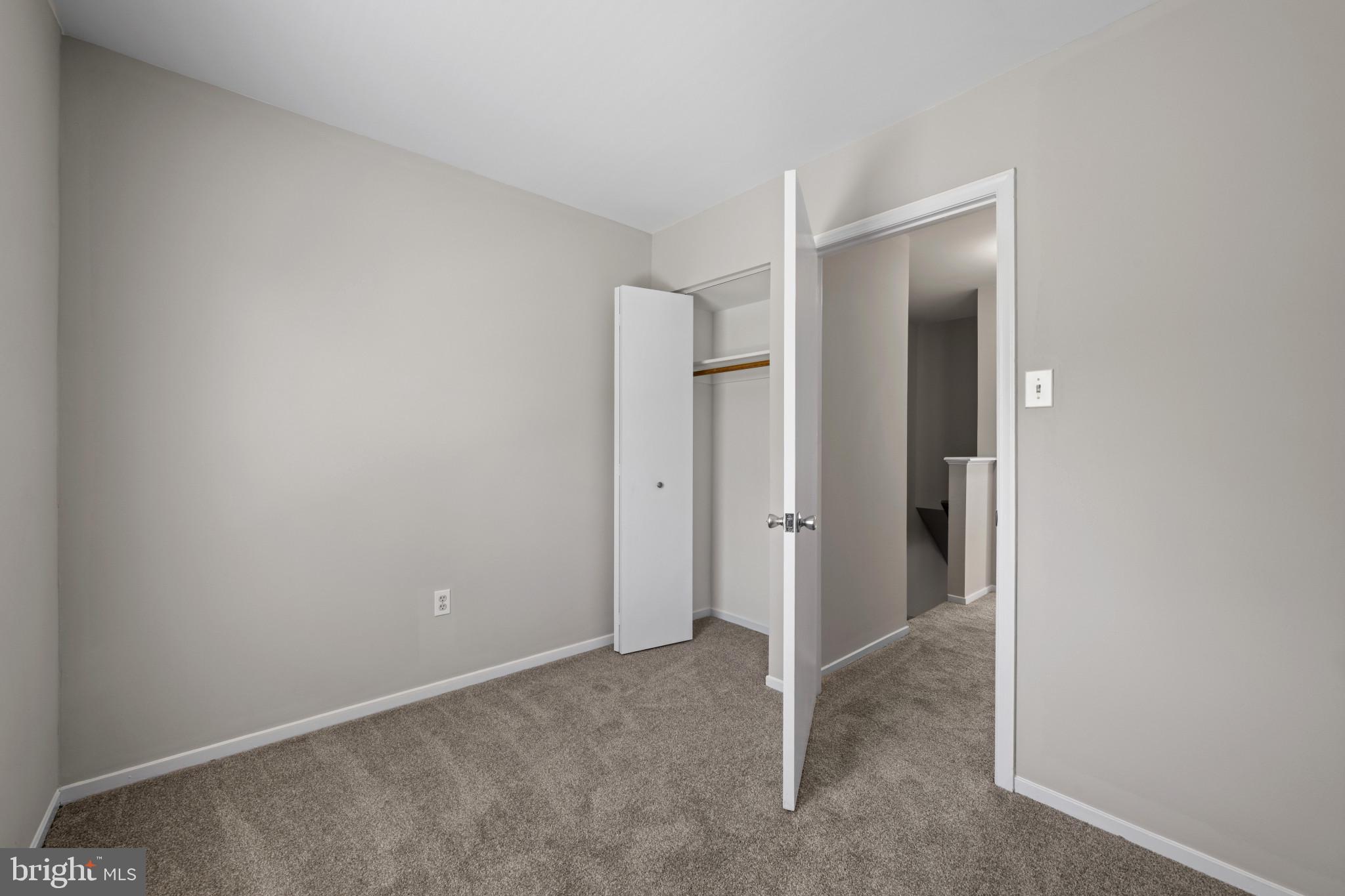 LEXINGTON RUN - Residential