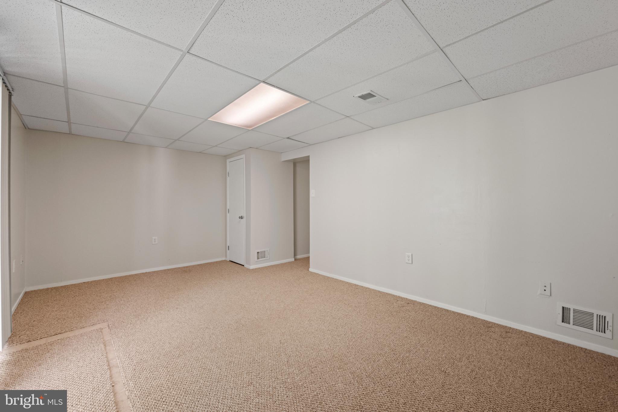 LEXINGTON RUN - Residential