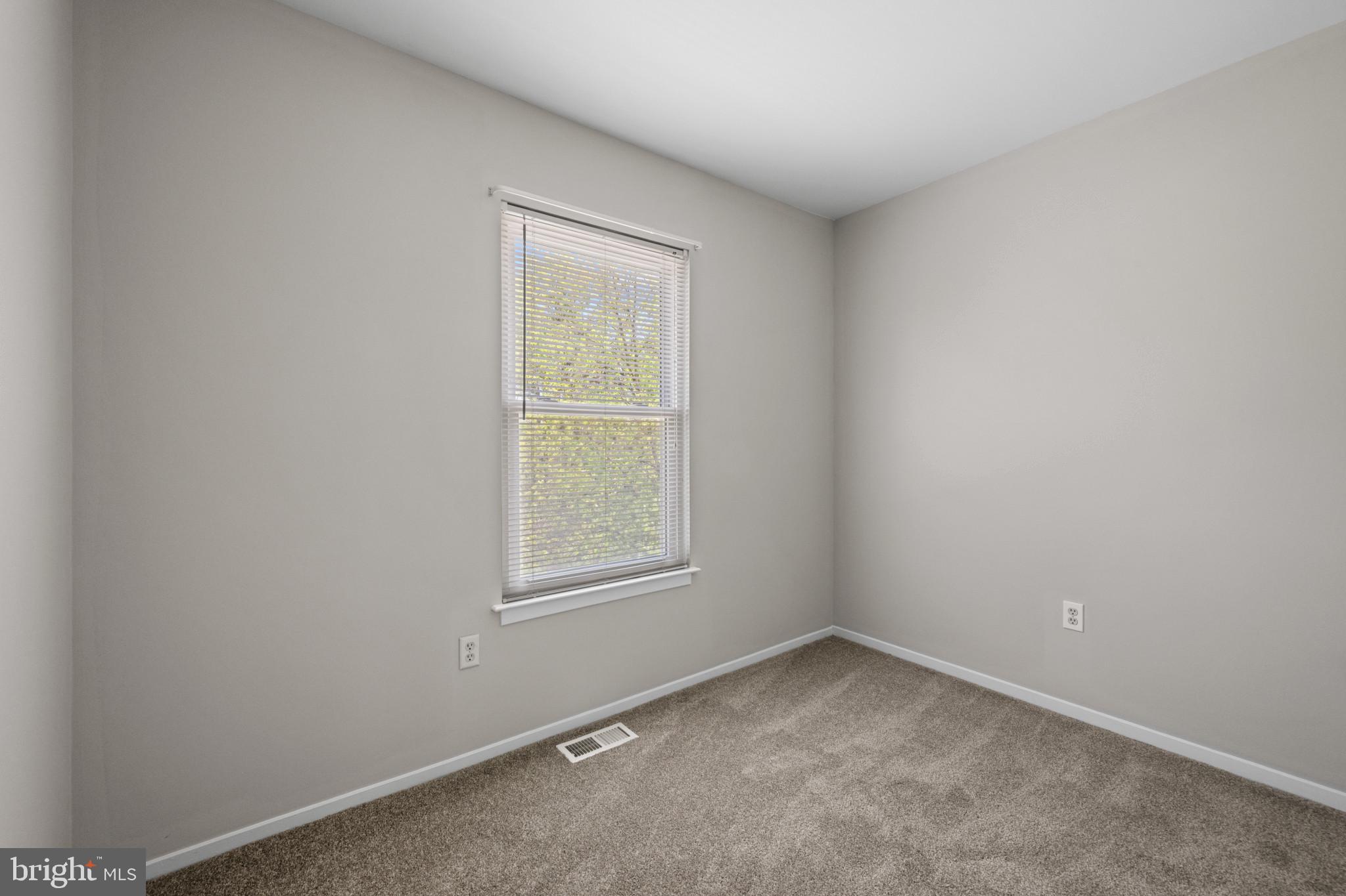 LEXINGTON RUN - Residential