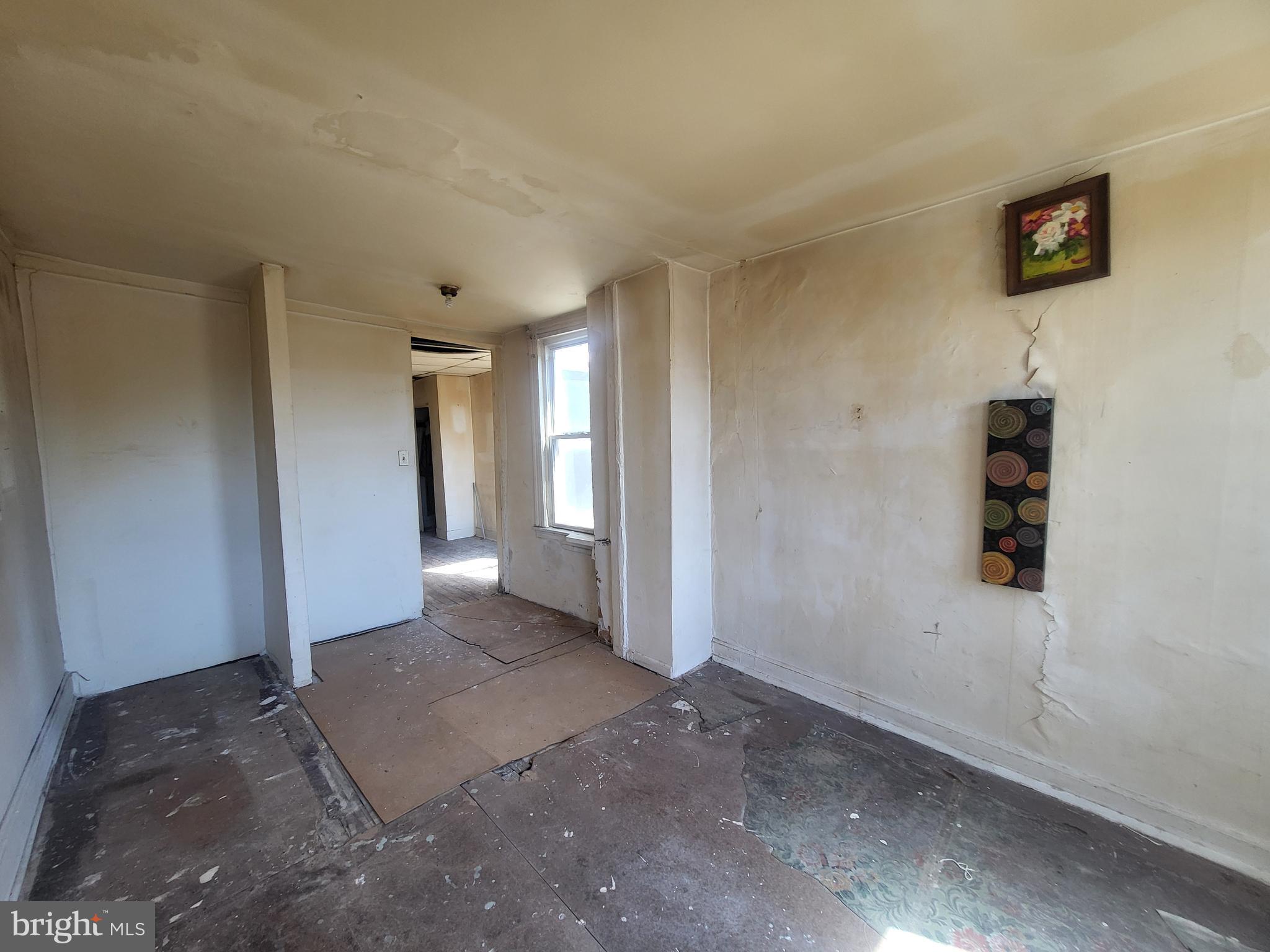 JOHNSTON SQUARE - Residential