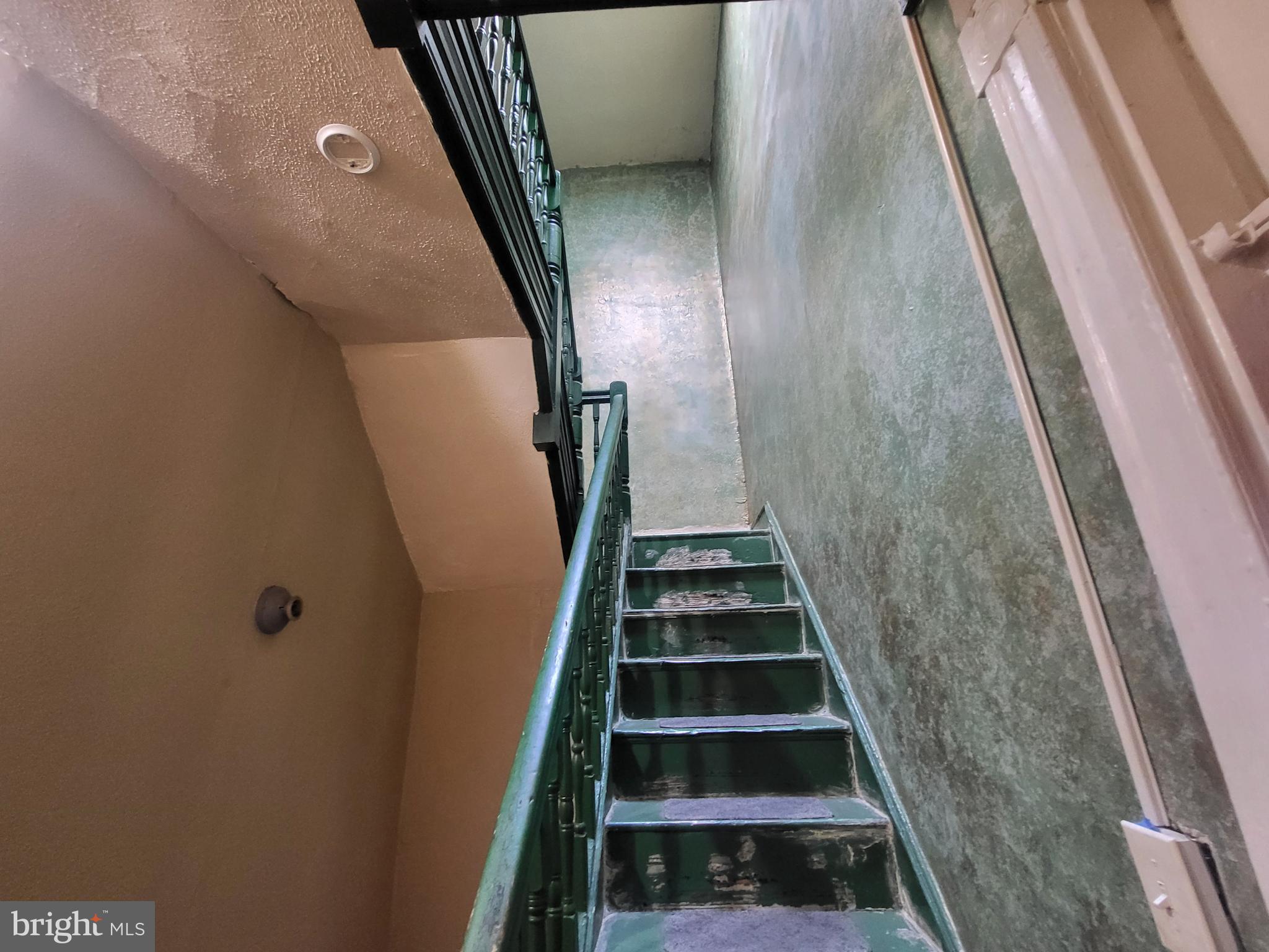 JOHNSTON SQUARE - Residential