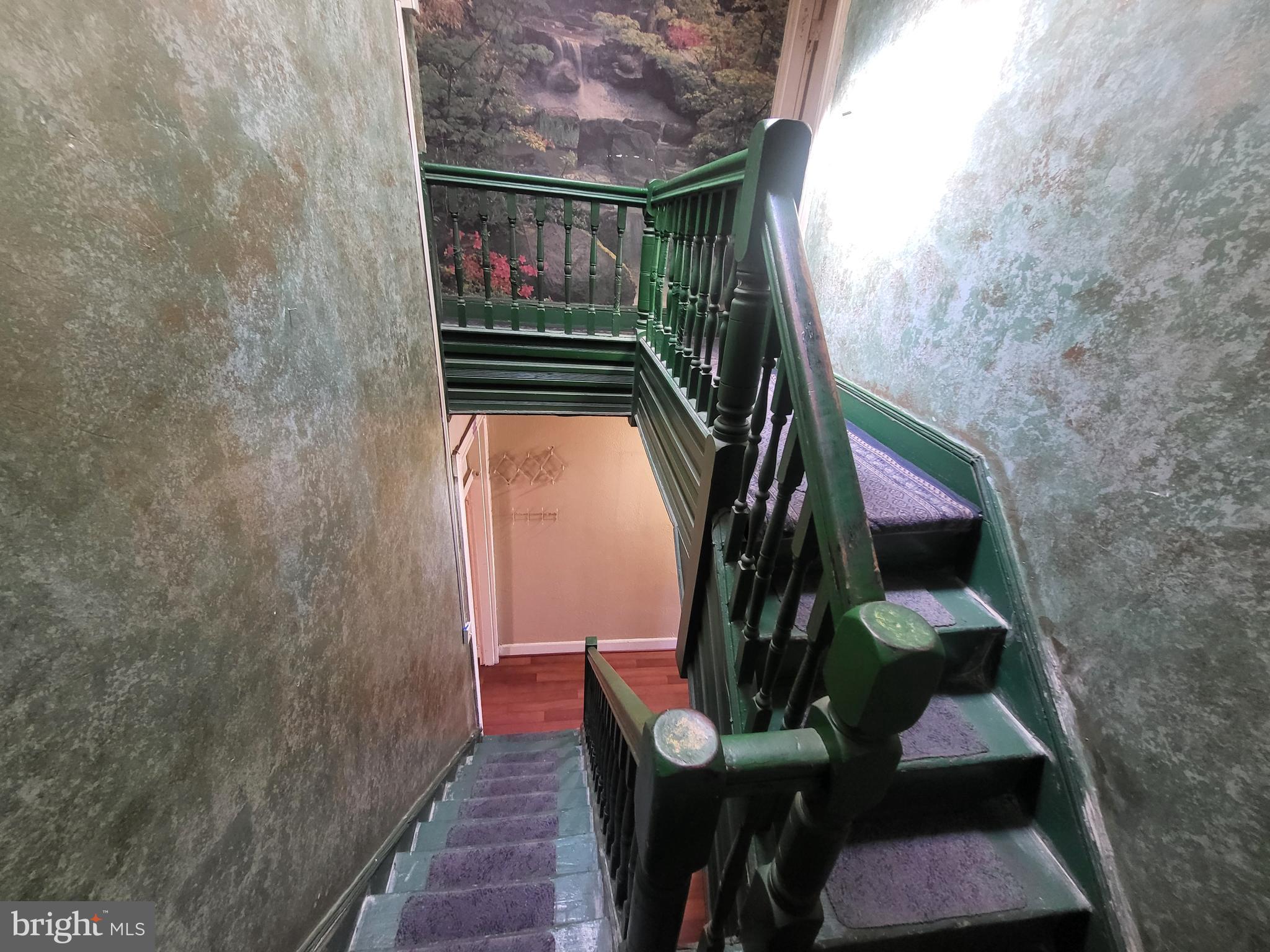 JOHNSTON SQUARE - Residential