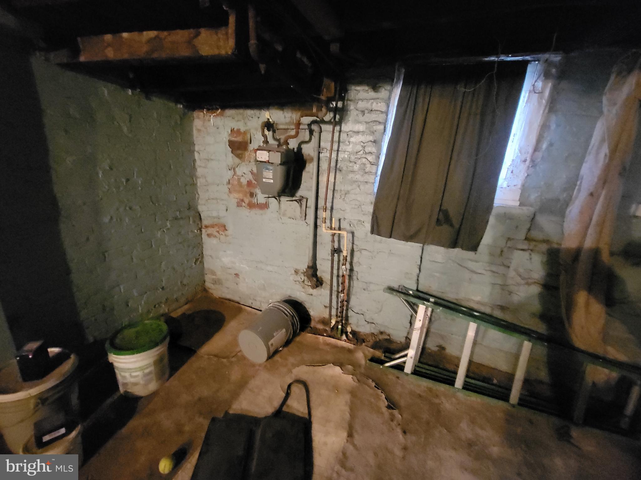 JOHNSTON SQUARE - Residential