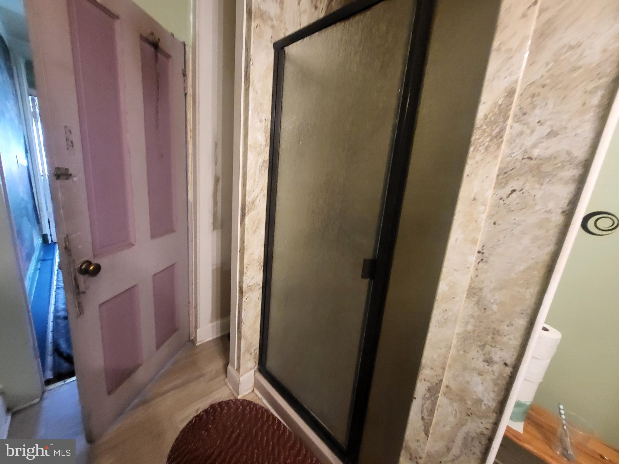 JOHNSTON SQUARE - Residential