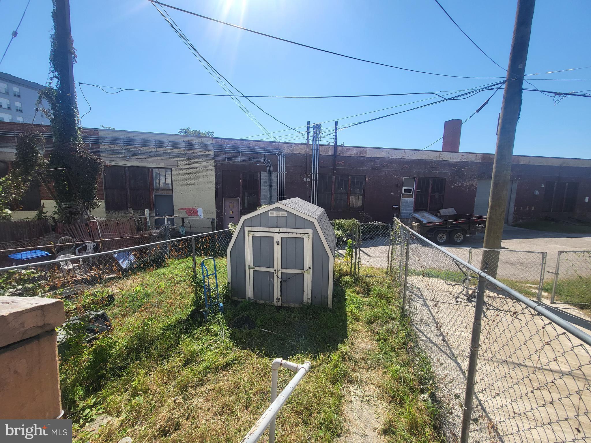 JOHNSTON SQUARE - Residential