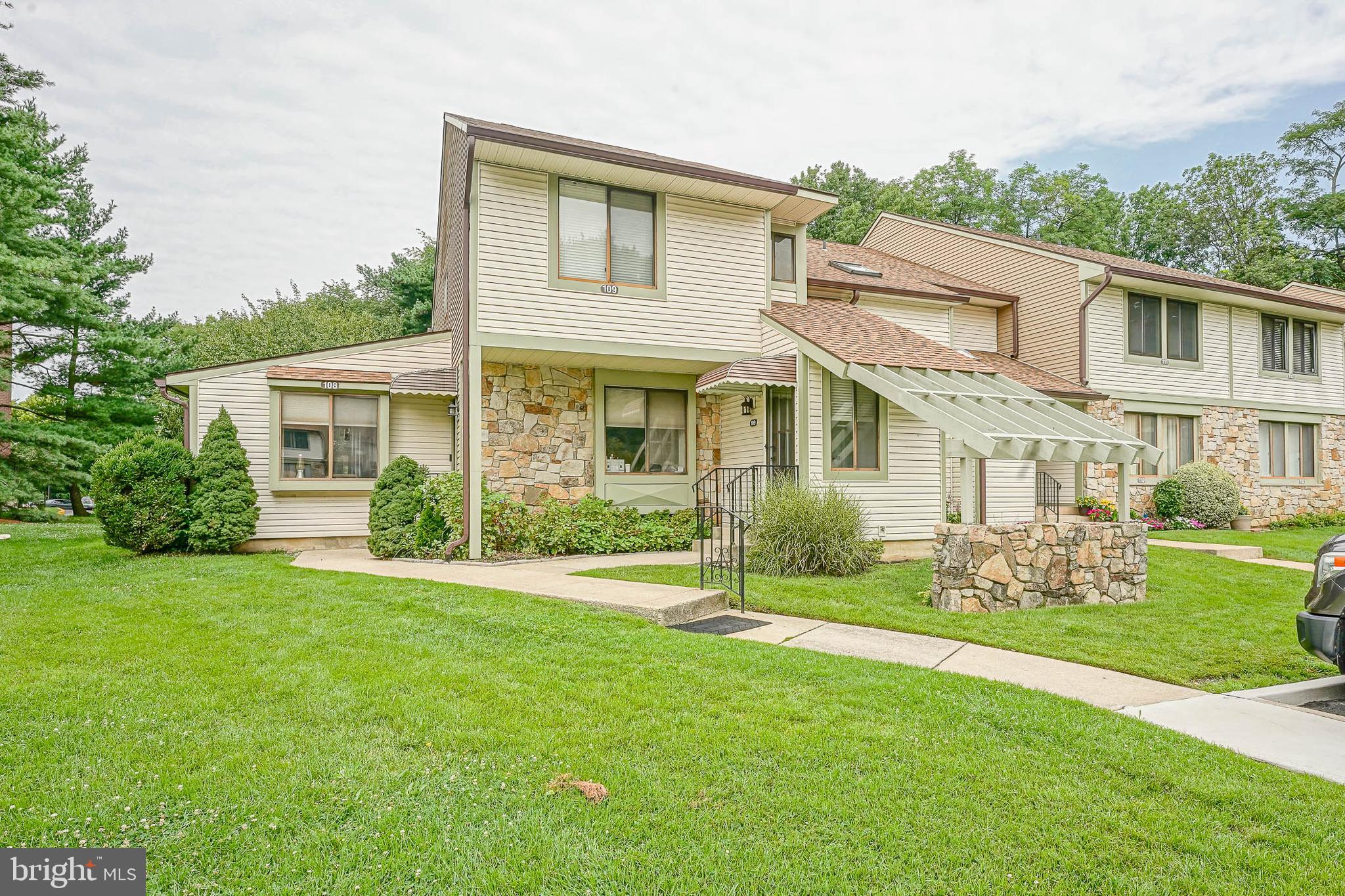 109 AVIGNON WAY