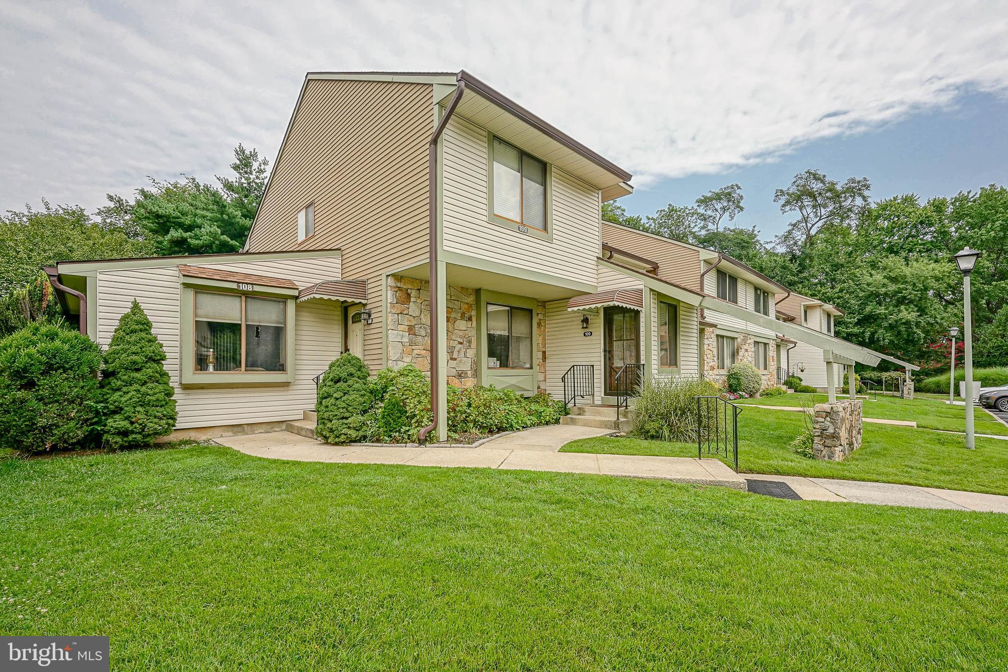 109 AVIGNON WAY