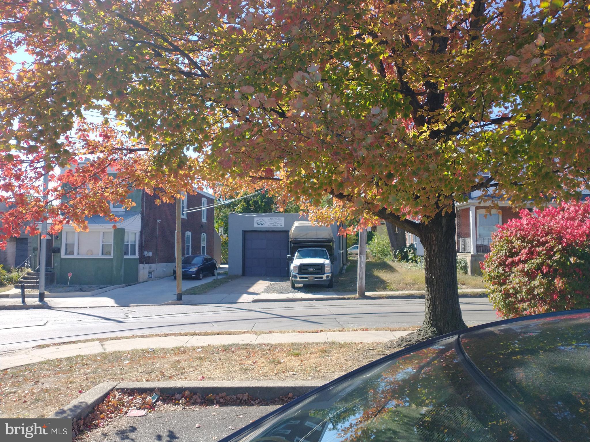 Existing garage in Darby. Garage has electricity, no water or sewer but it has access to be hooked up. Excellent opportunity to either keep it as a garage or build a new home!
Note: this is a stand alone garage only.