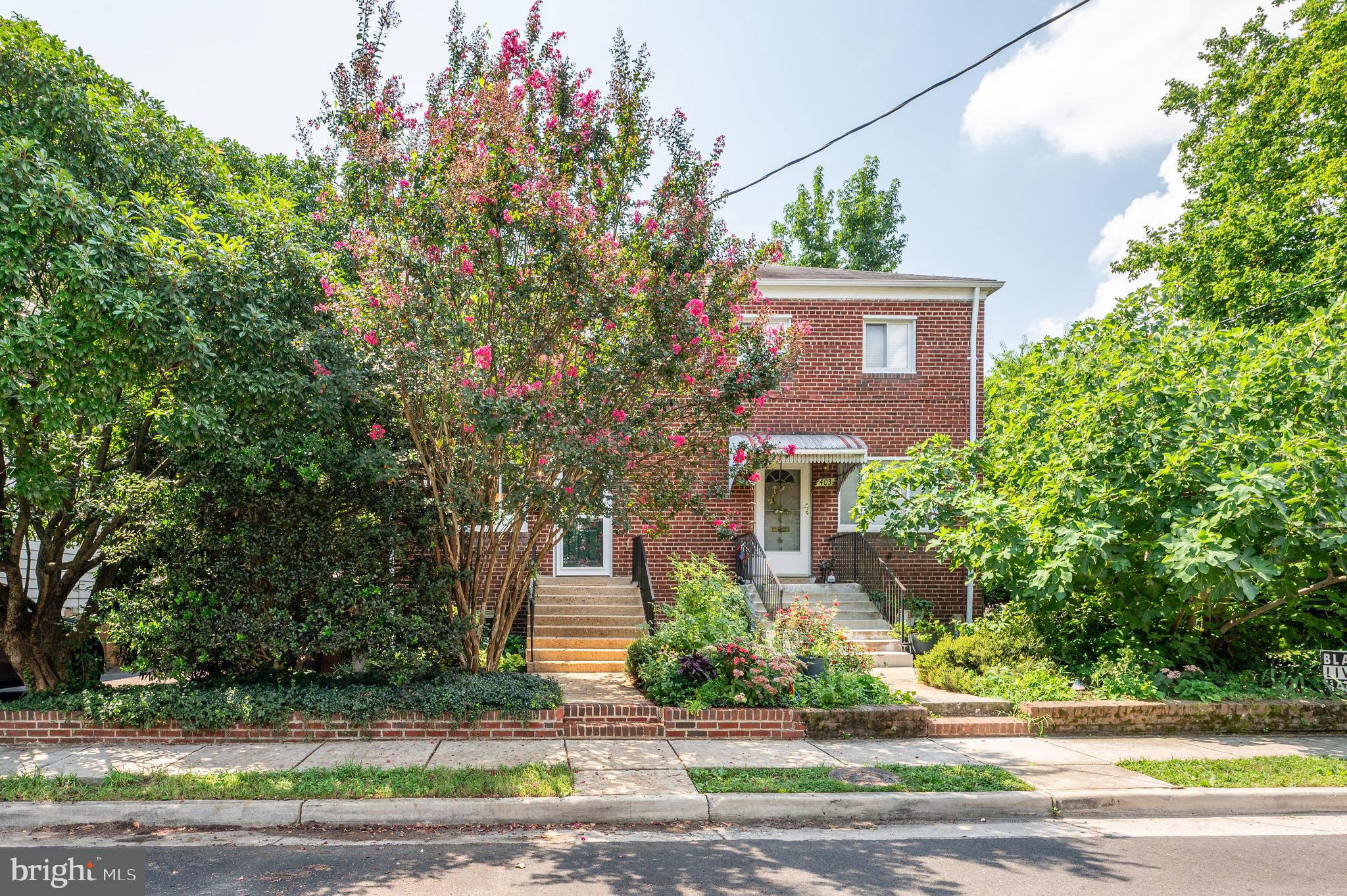 405 E HOWELL AVENUE
