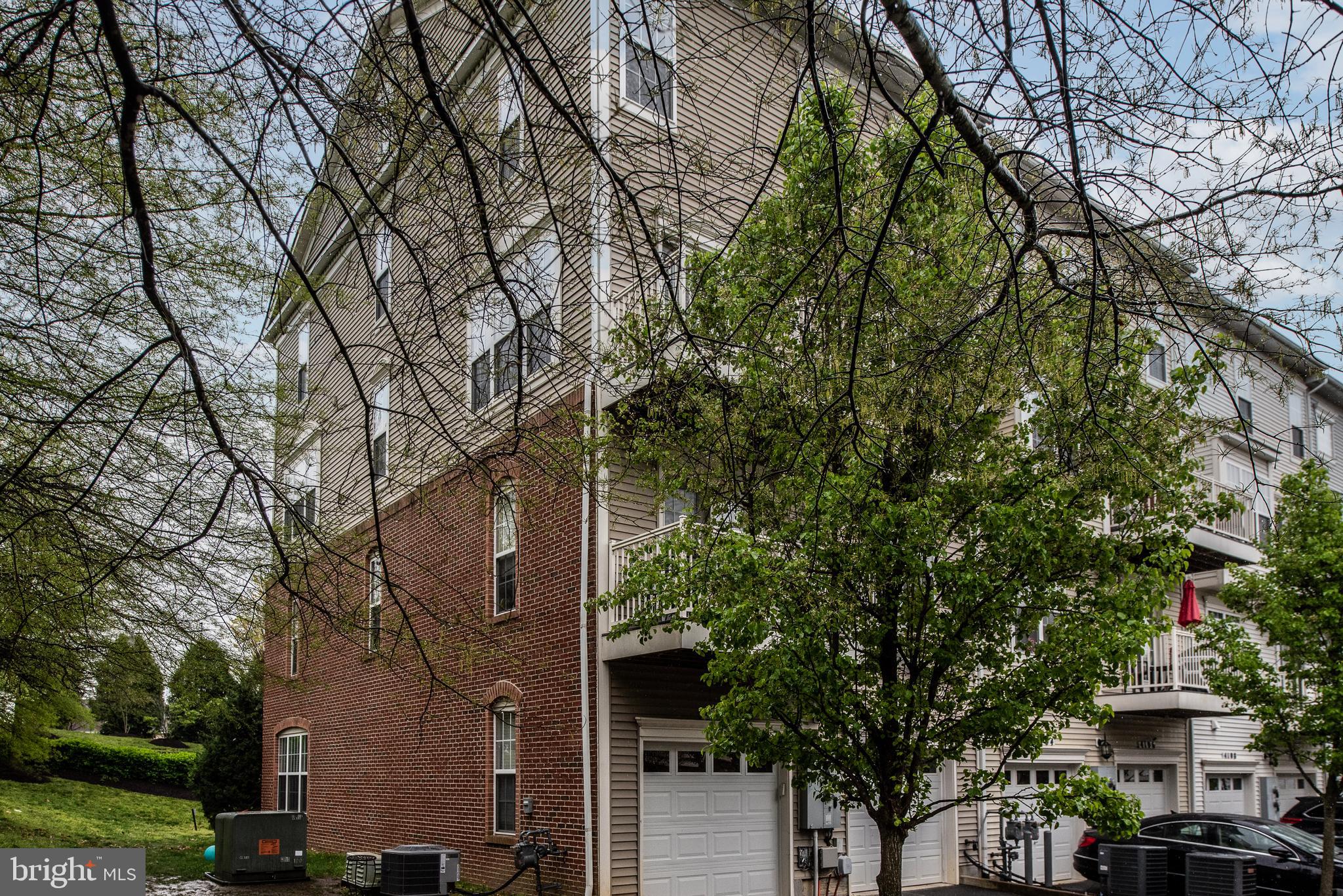 HIGHLANDS CIRCLE CONDOMINIUM - Residential